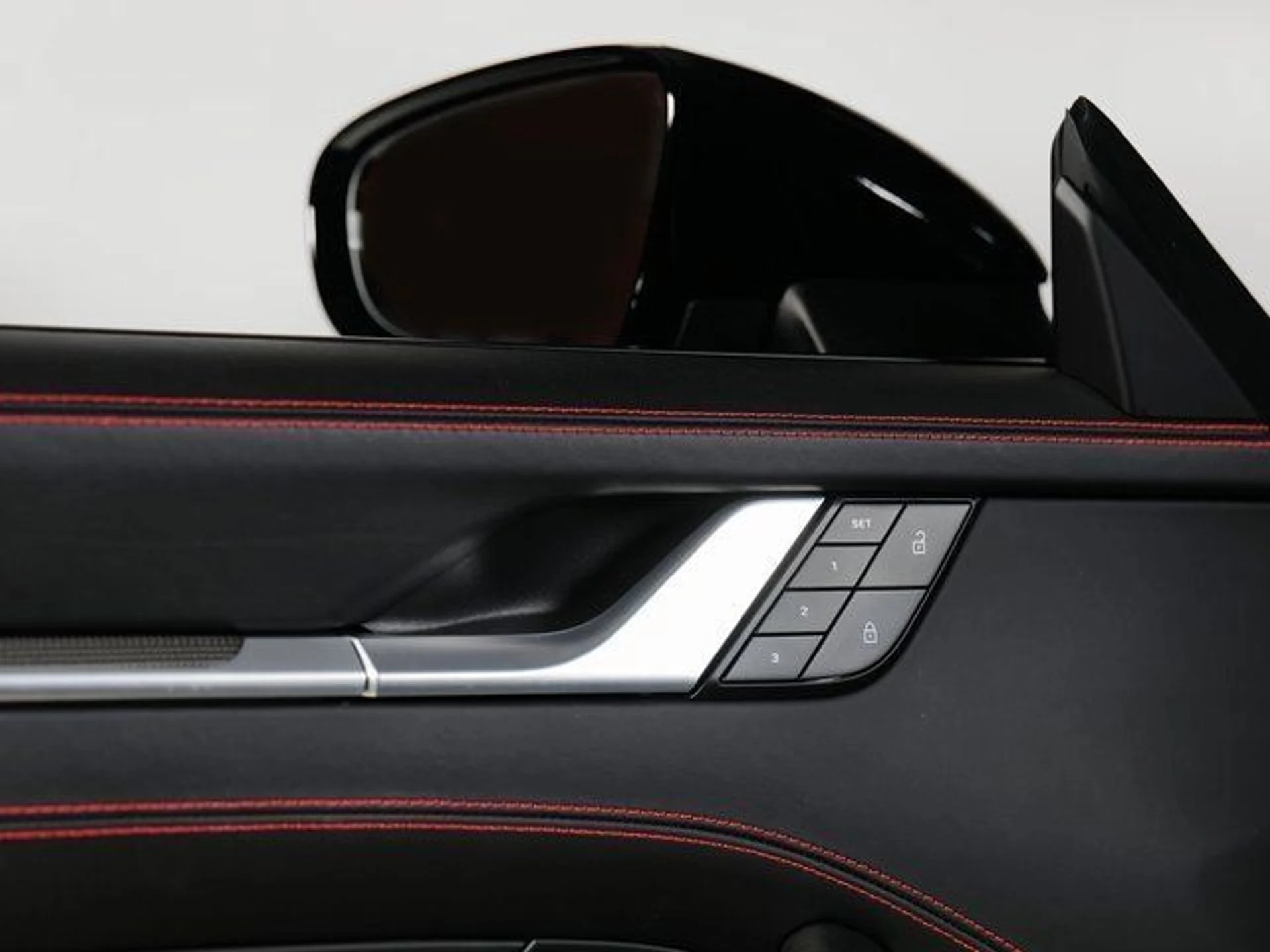 mph025_107534489_e213e6955a154438afb7bc49ac5c76c6_8ed8332de1