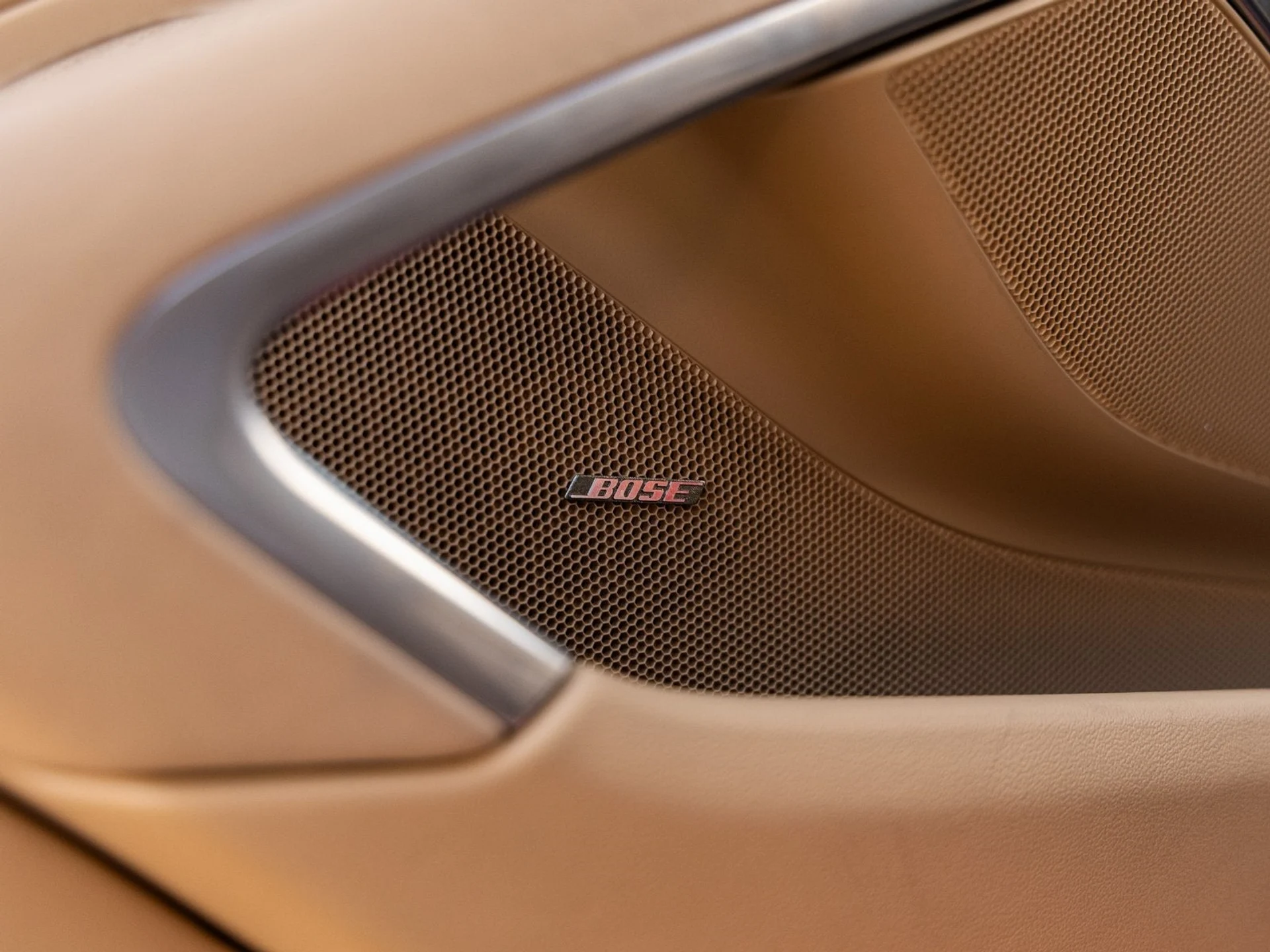 mph025_1083538330_26_e840744e8a