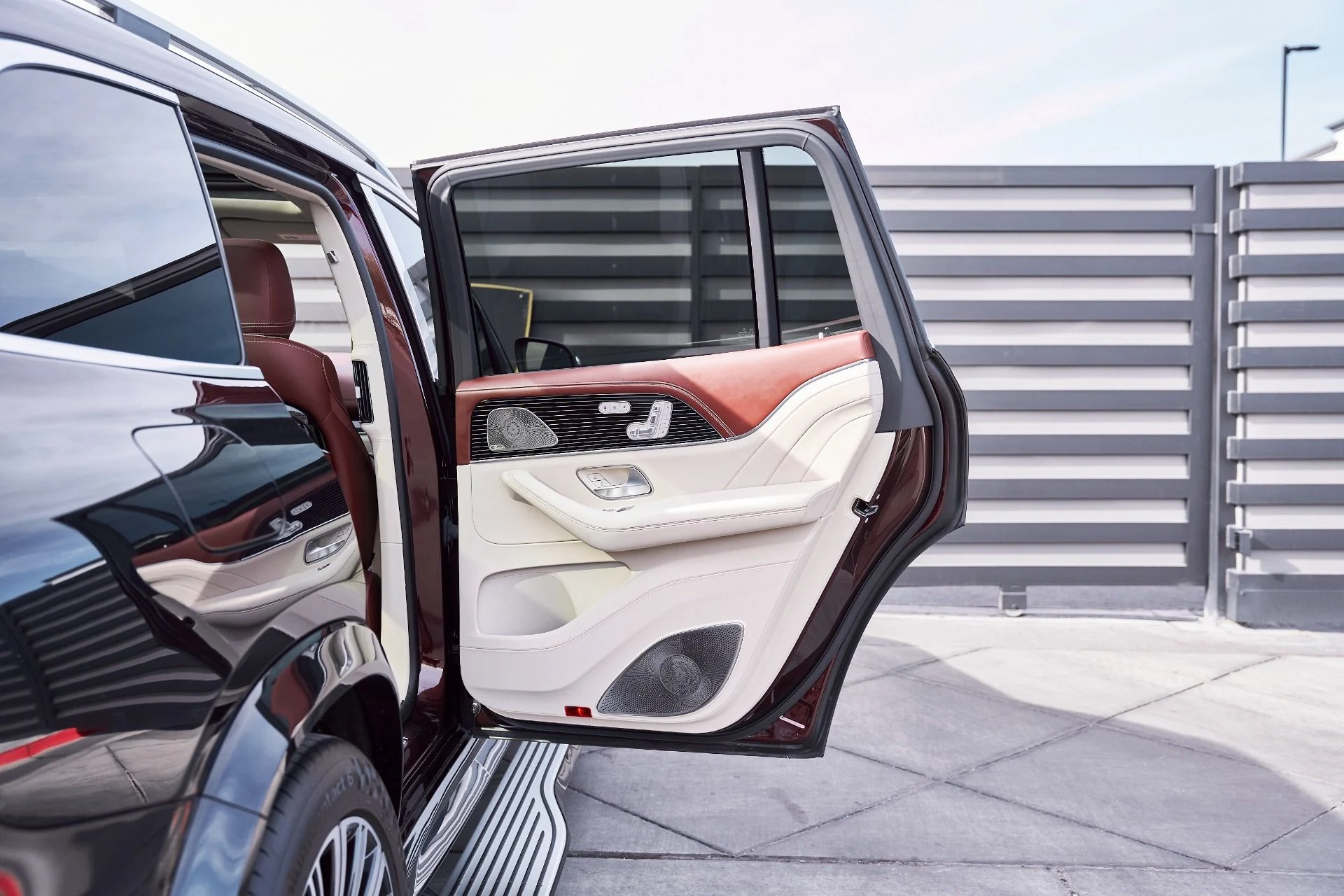 mph025_1085753416_Used_2022_Mercedes_Benz_GLS_Maybach_GLS_600_1769655594_b24487ba34