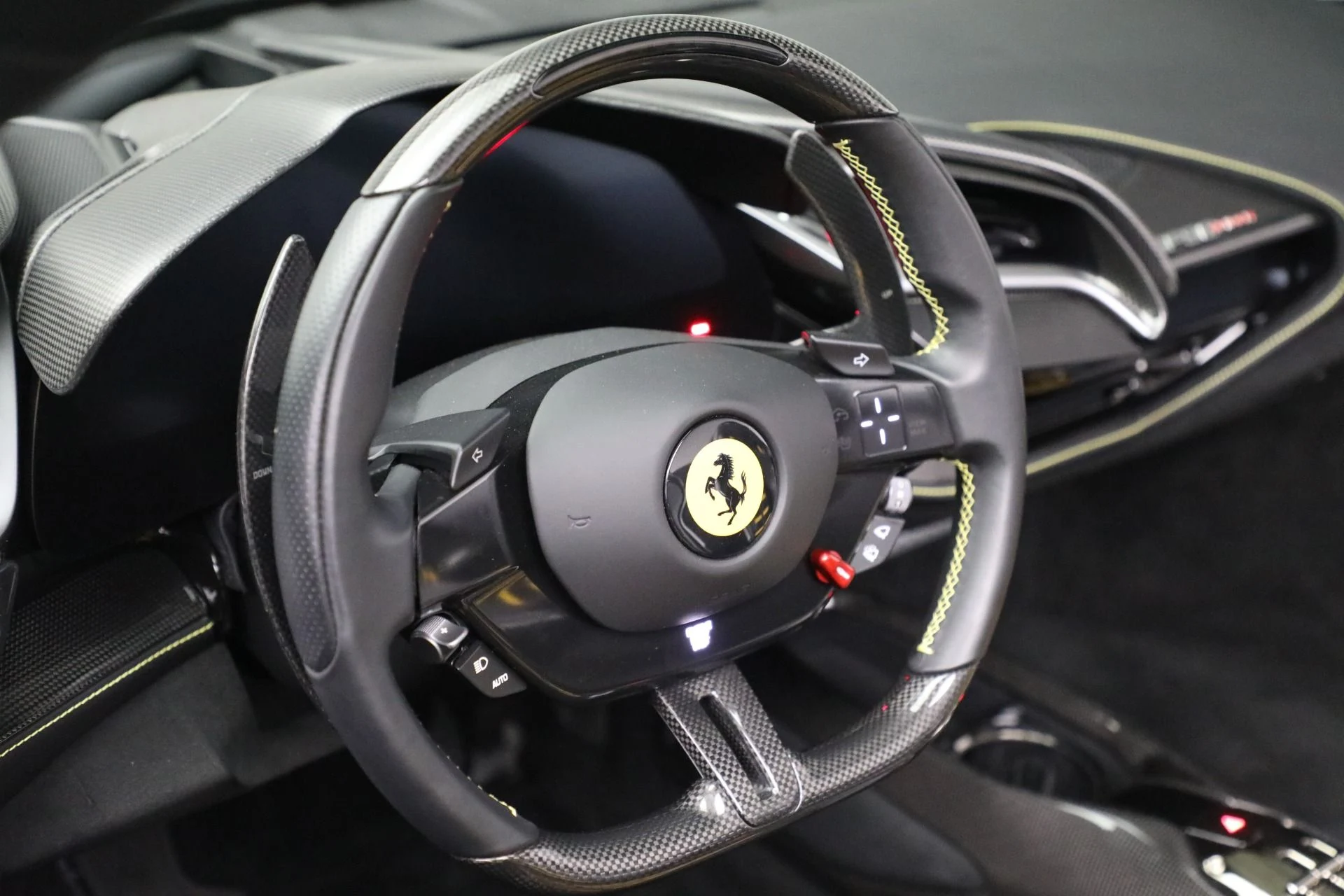 mph025_1089156105_Used_2022_Ferrari_SF_90_Spider_d41a0277cc