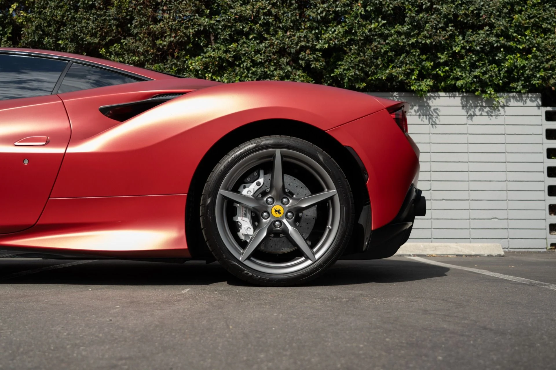 mph025_1092359924_Used_2020_Ferrari_F8_Tributo_1756838529_420162842e