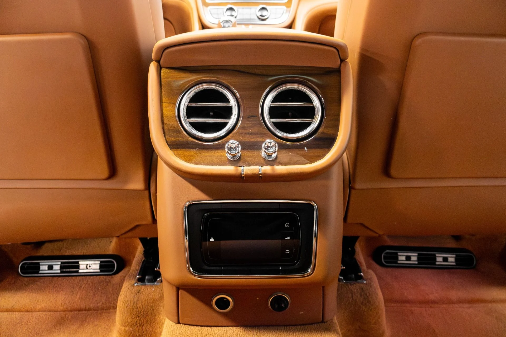 mph025_1094554723_Used_2019_Bentley_Bentayga_V8_1771459975_c3ef9a410a