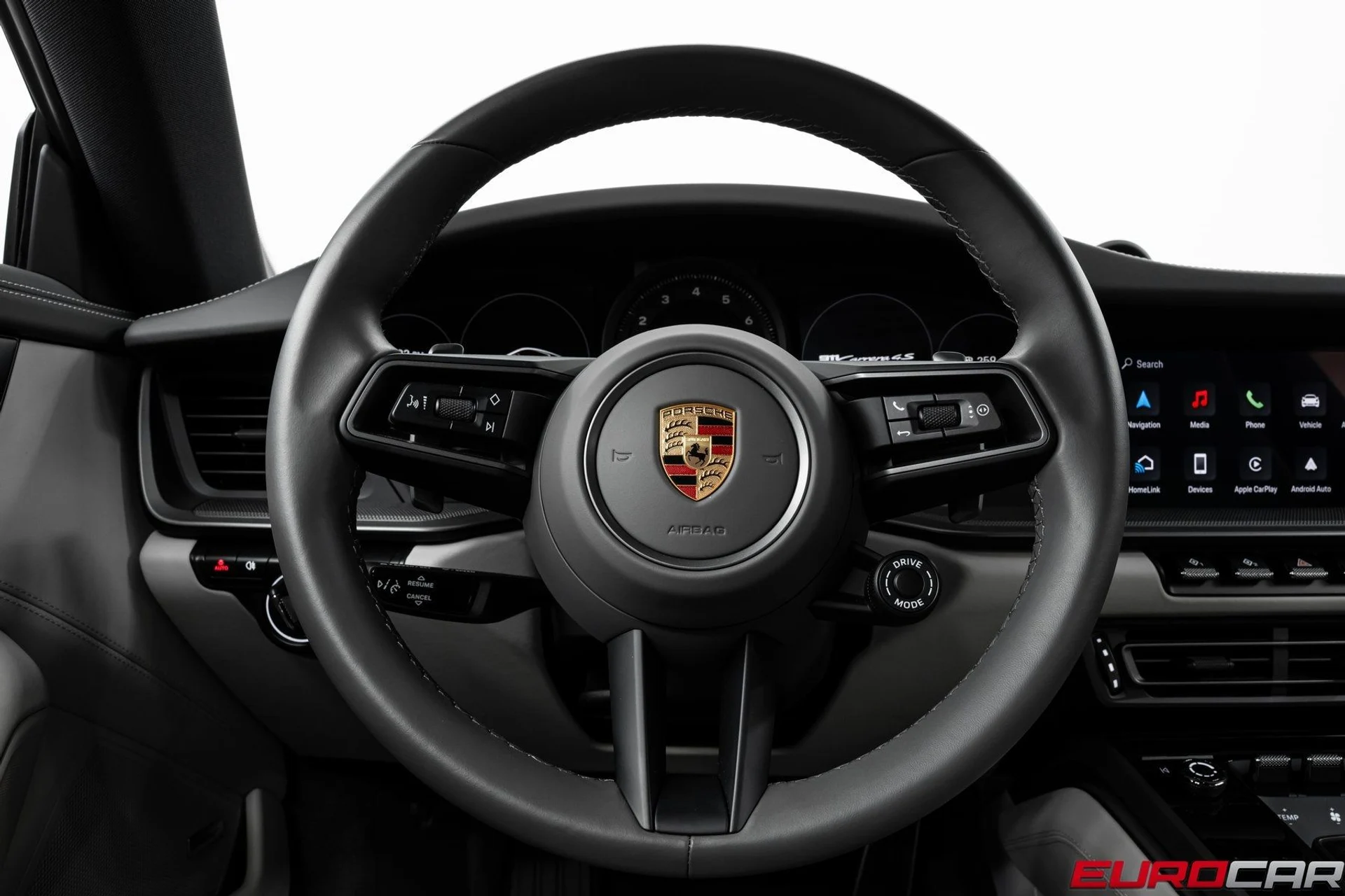 mph025_1096250316_image_26_6374d30f22