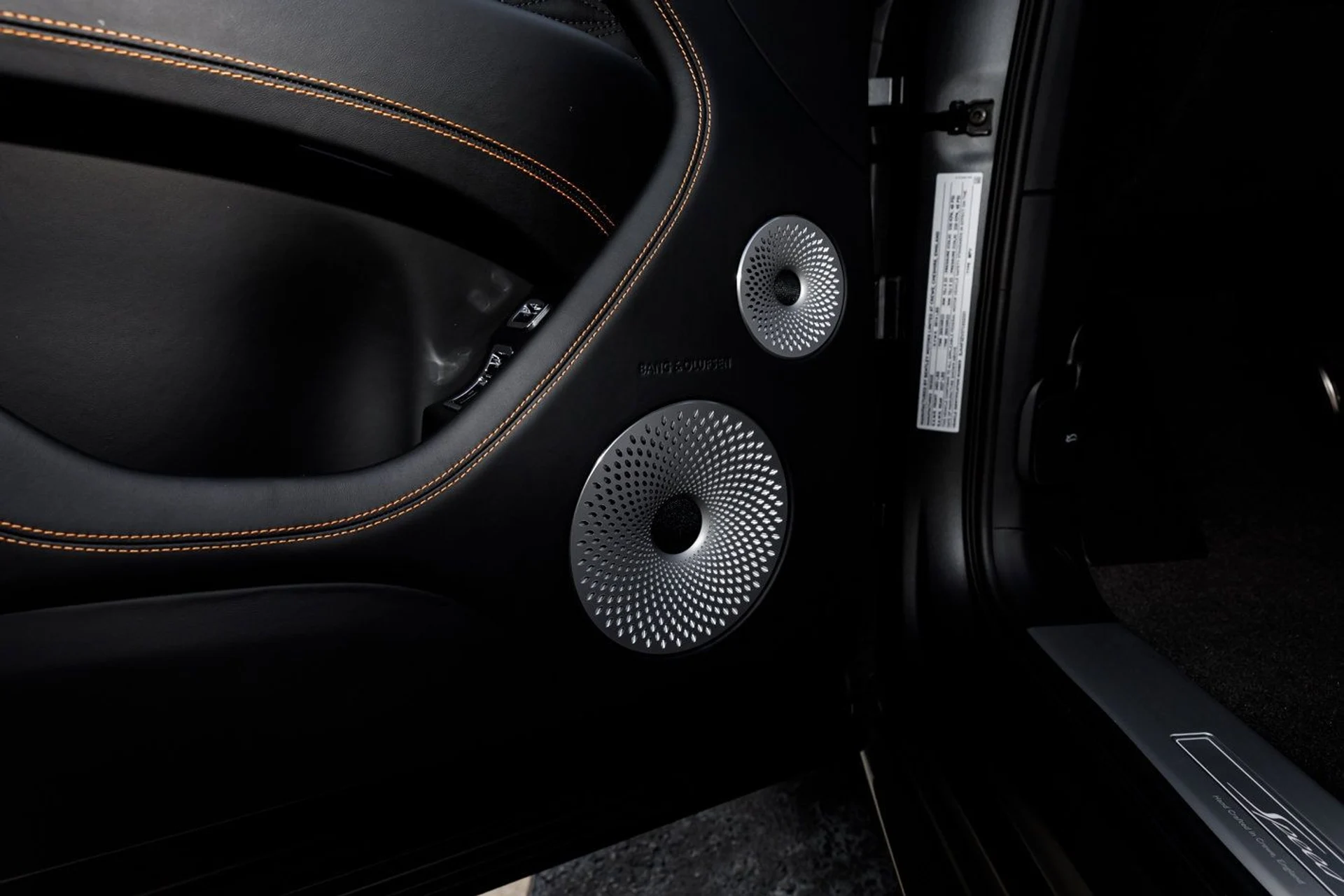 mph025_1098810039_1cc9269f15e6367a2d03c2aba964965dx_d06d31d650