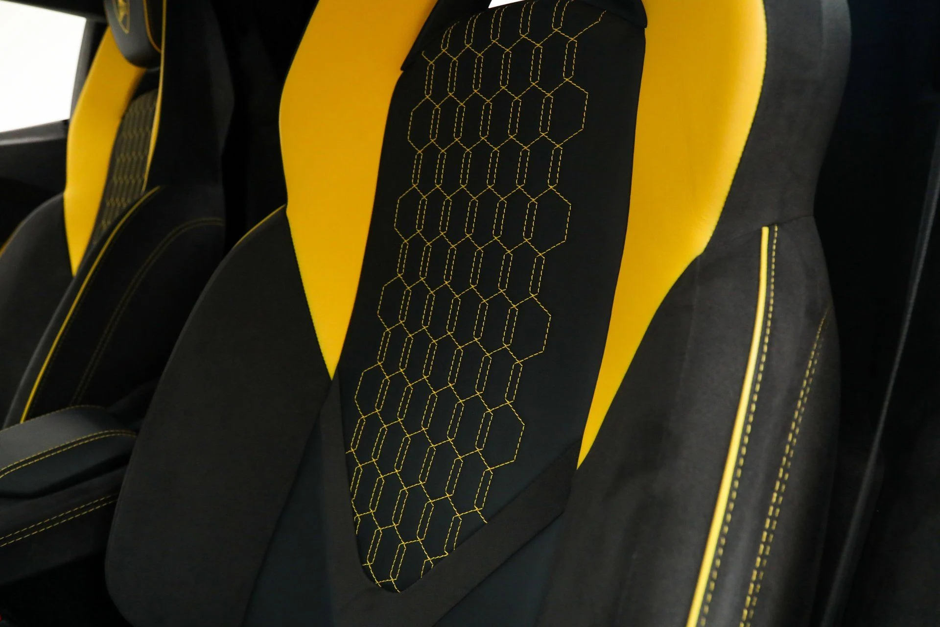 mph025_110765808_3b00e6dde6e34673ce5eff4d55bc7a60_95e0db0877