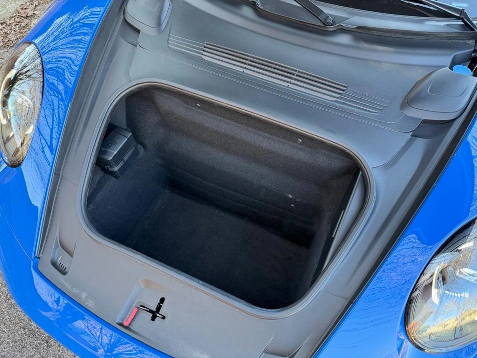 mph025_1109000966_X2_NFW_Fl_A4kwr5n_Mqva_D1_PC_49_IA_937f79eec8