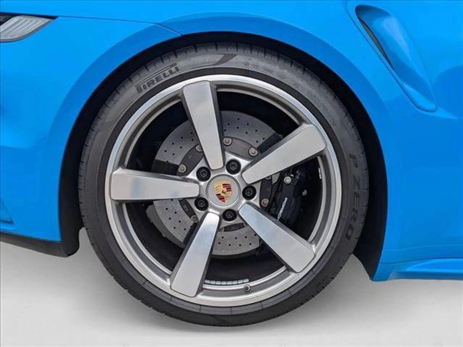 mph025_111538325_43497d1395c6bf5b98fb59fea466ef76x_d9be685b40