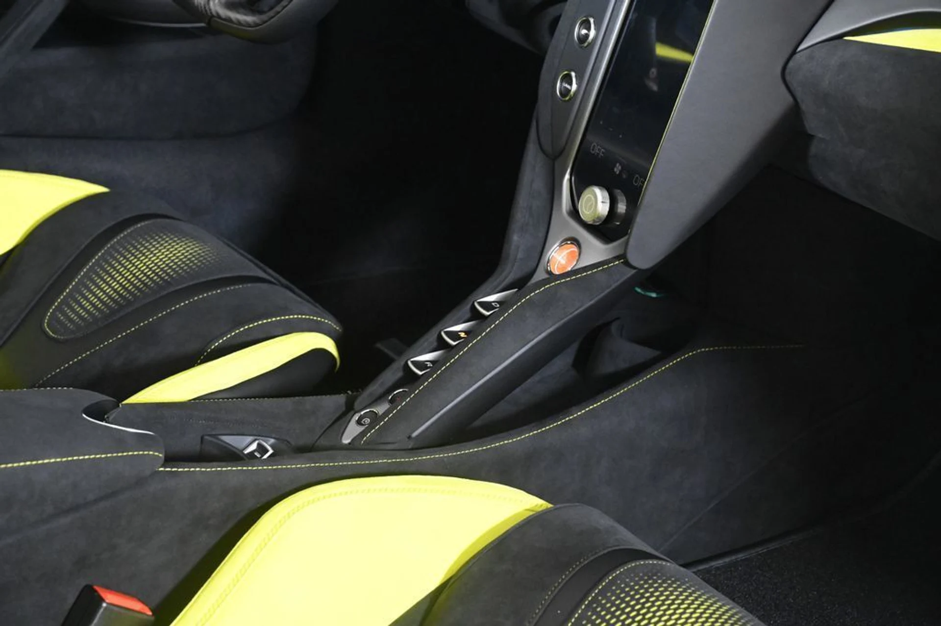 mph025_1116645134_new_2026_mclaren_750s_spider_11350_22984586_25_1024_62fa79f4e1