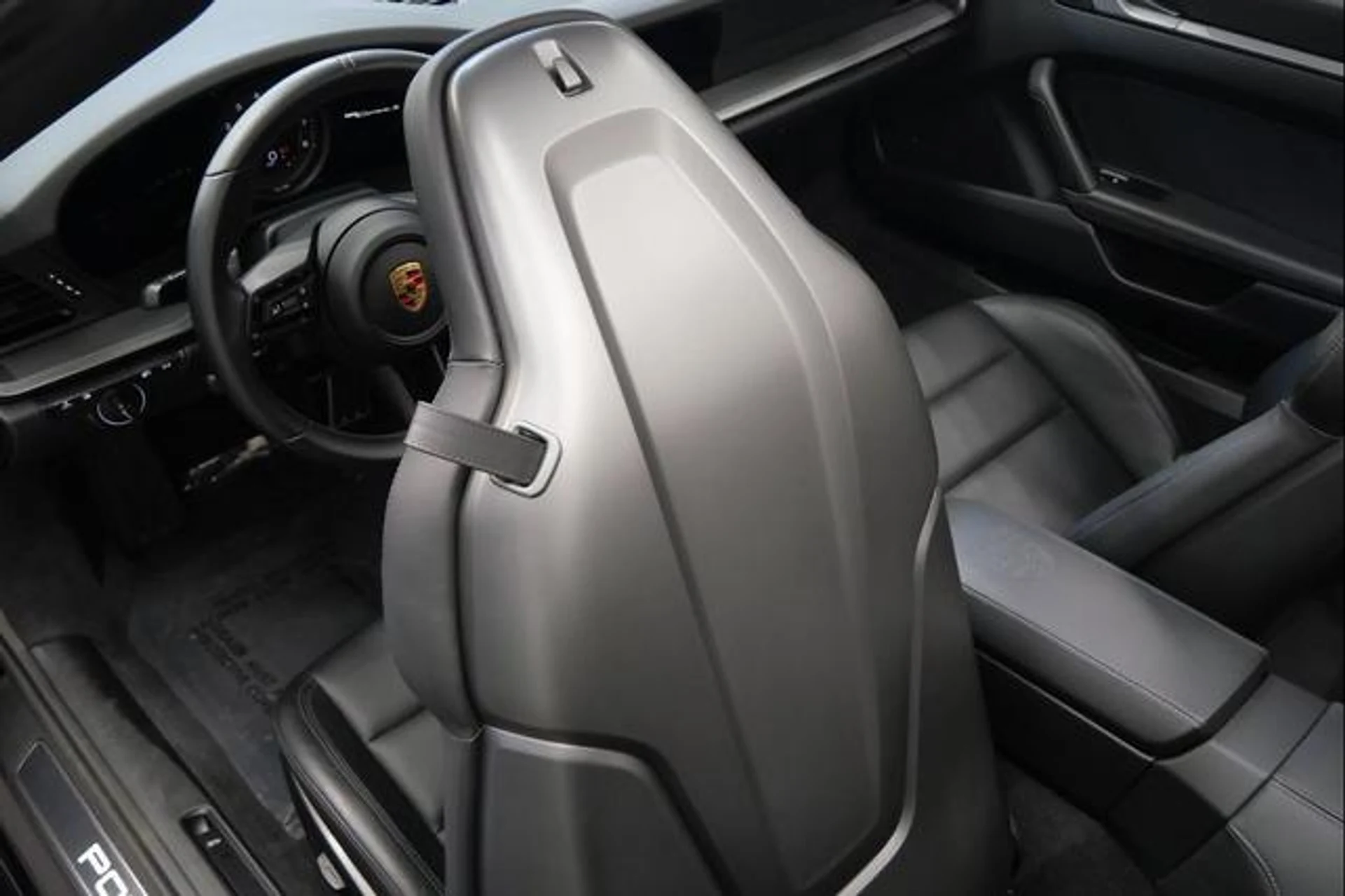 mph025_1118237982_f_F9_P_Bcxi_N2r4_4zoq04_Yc9_H7_i_A_dc6e2e56f6