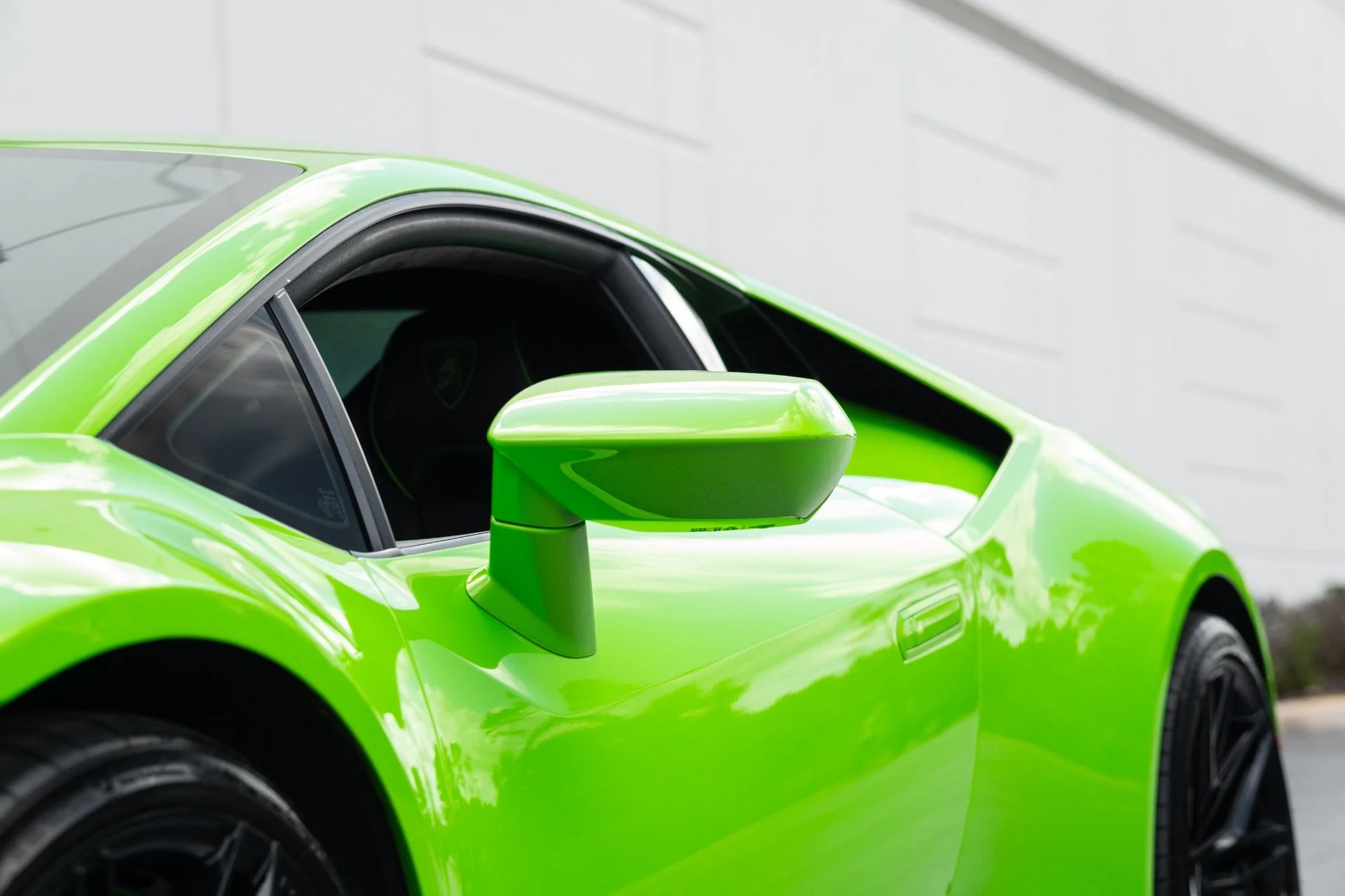 mph025_112072575_Used_2020_Lamborghini_Huracan_EVO_1770872075_acd3e41cc2