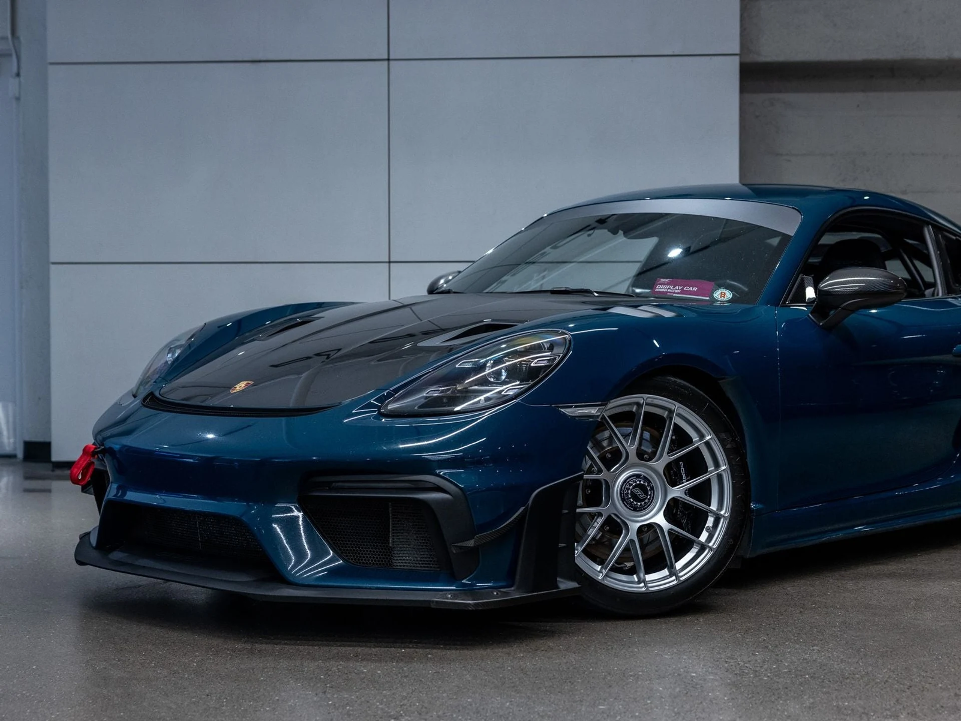 mph025_112194490_26_5f417792c0