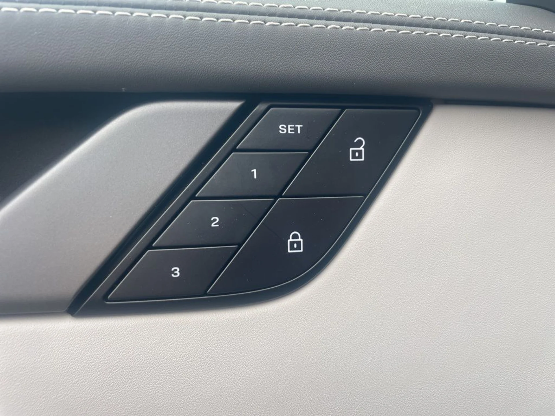 mph025_1122097360_79d21c5c33c835b08a4837cad93c43e3x_3c35f0de5f