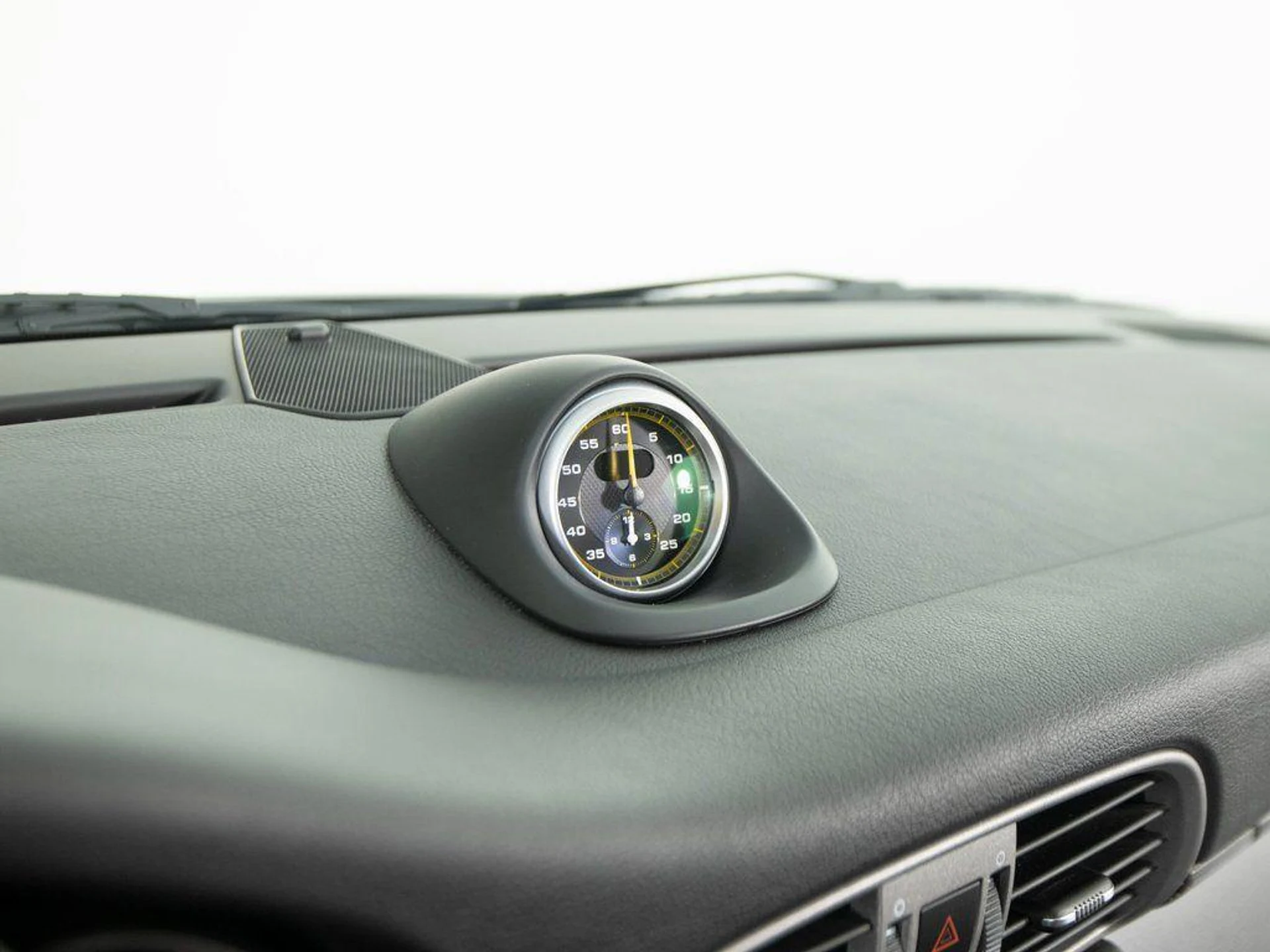 mph025_112219980_h9e_Kc_K_Ut_Vc_Sxvjwv_Cj_Fgzi_c_NFE_2c11b93d7b