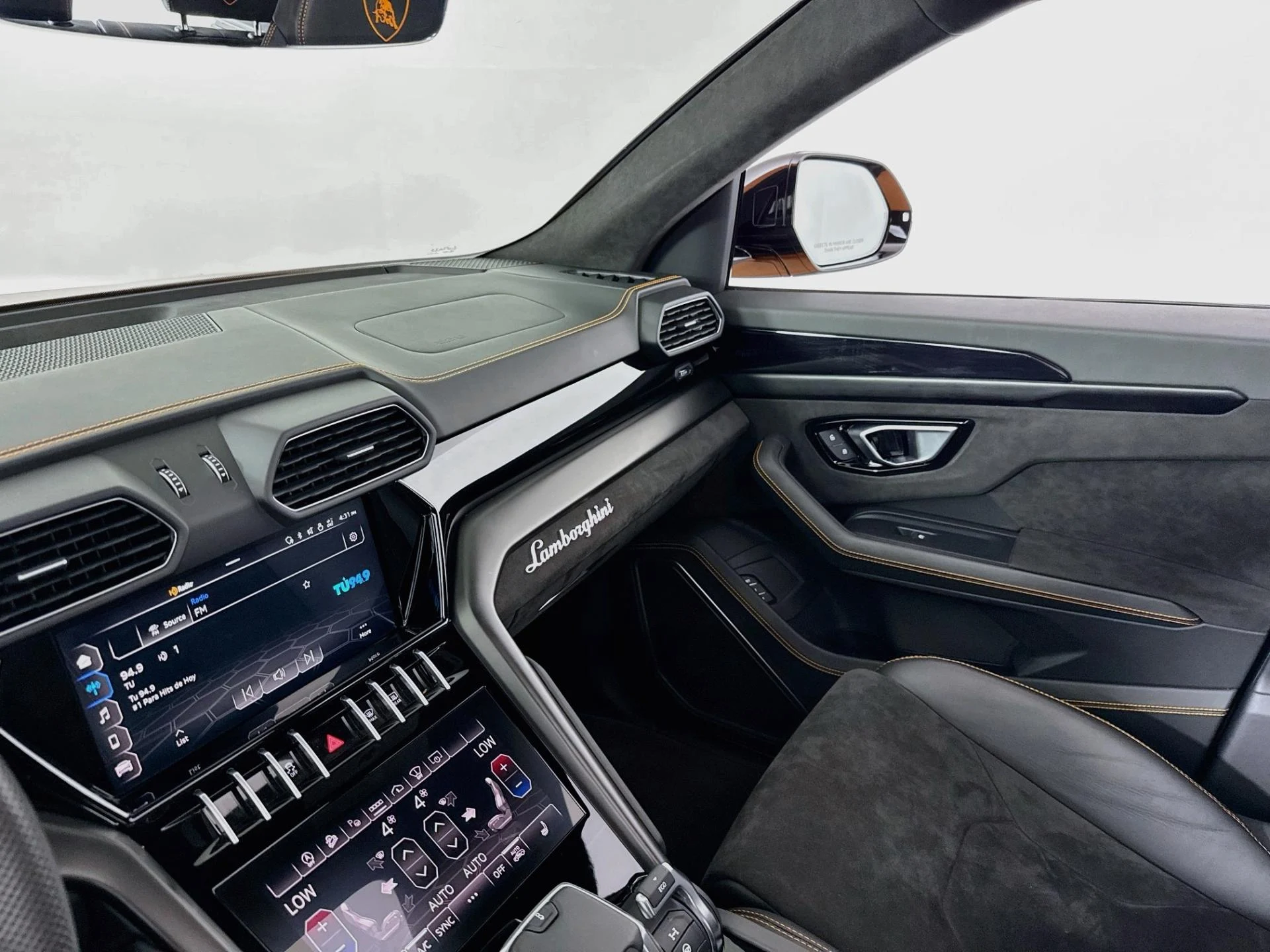mph025_1124727019_Used_2022_Lamborghini_Urus_1790289770_53fc0e8ab8