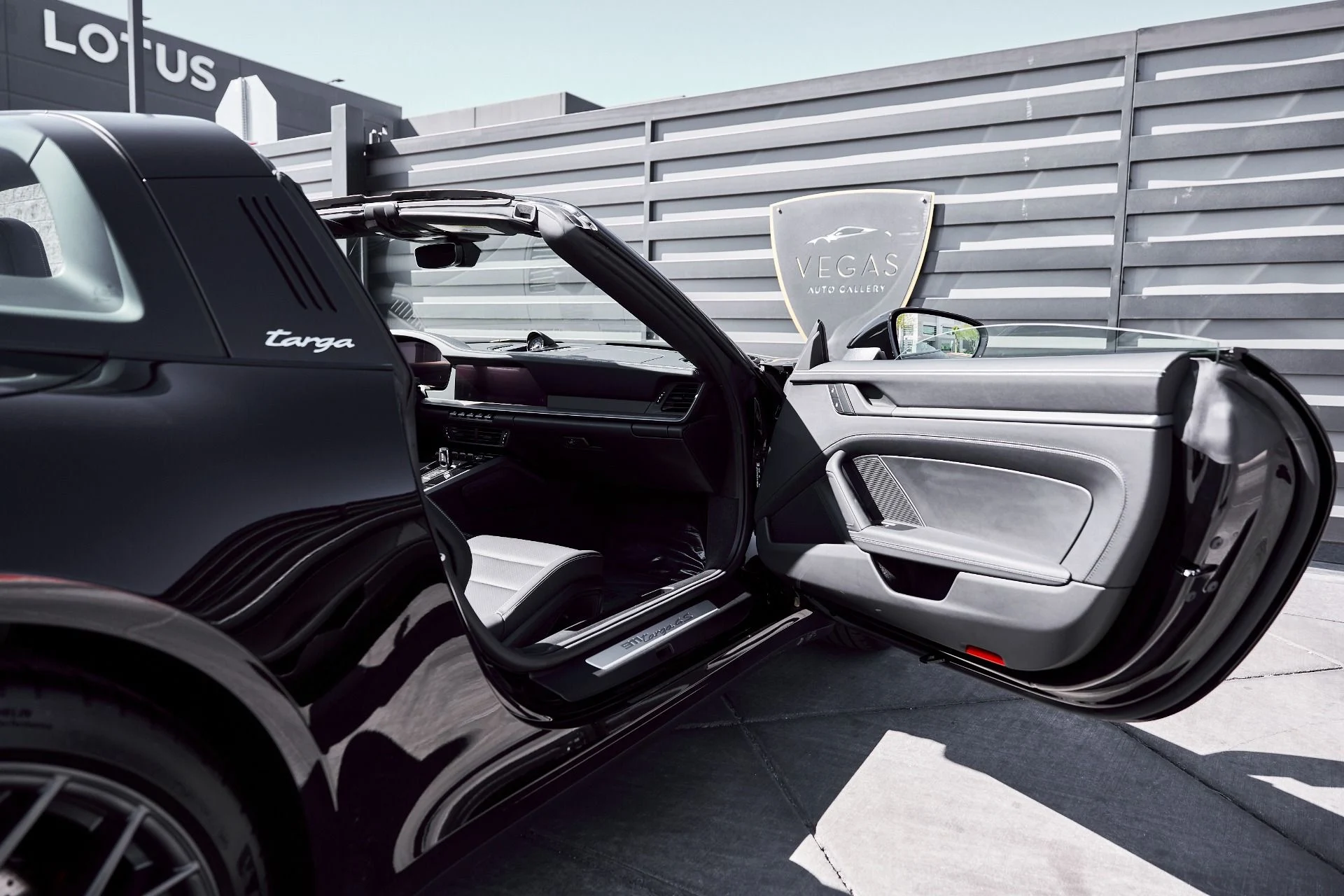 mph025_1130784812_Used_2026_Porsche_911_Targa_4_S_1772843224_30fbb70524