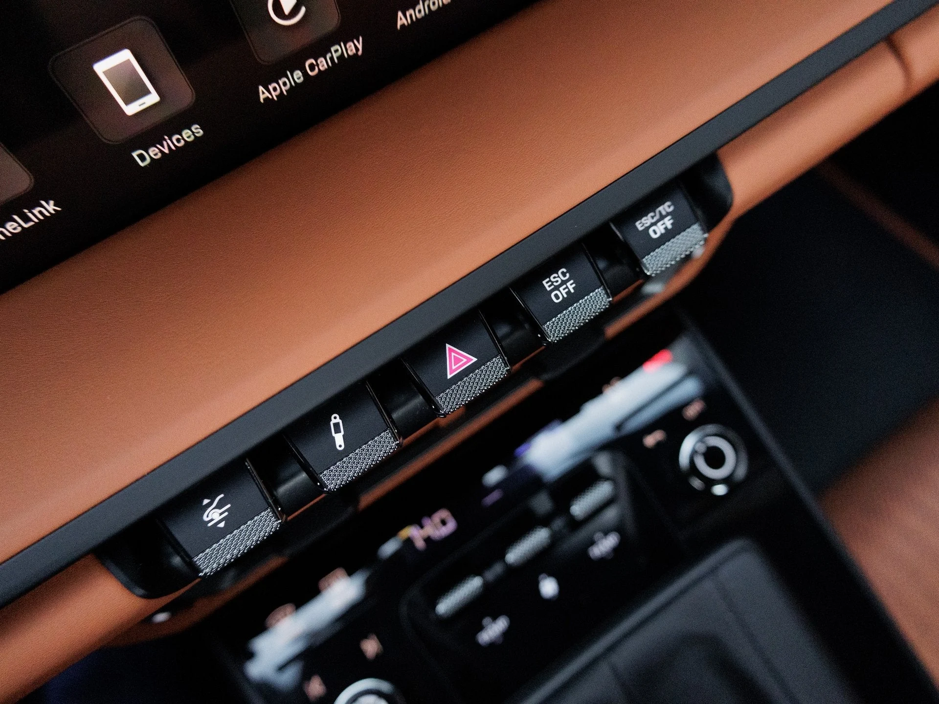 mph025_11314075_26_777dab58ec