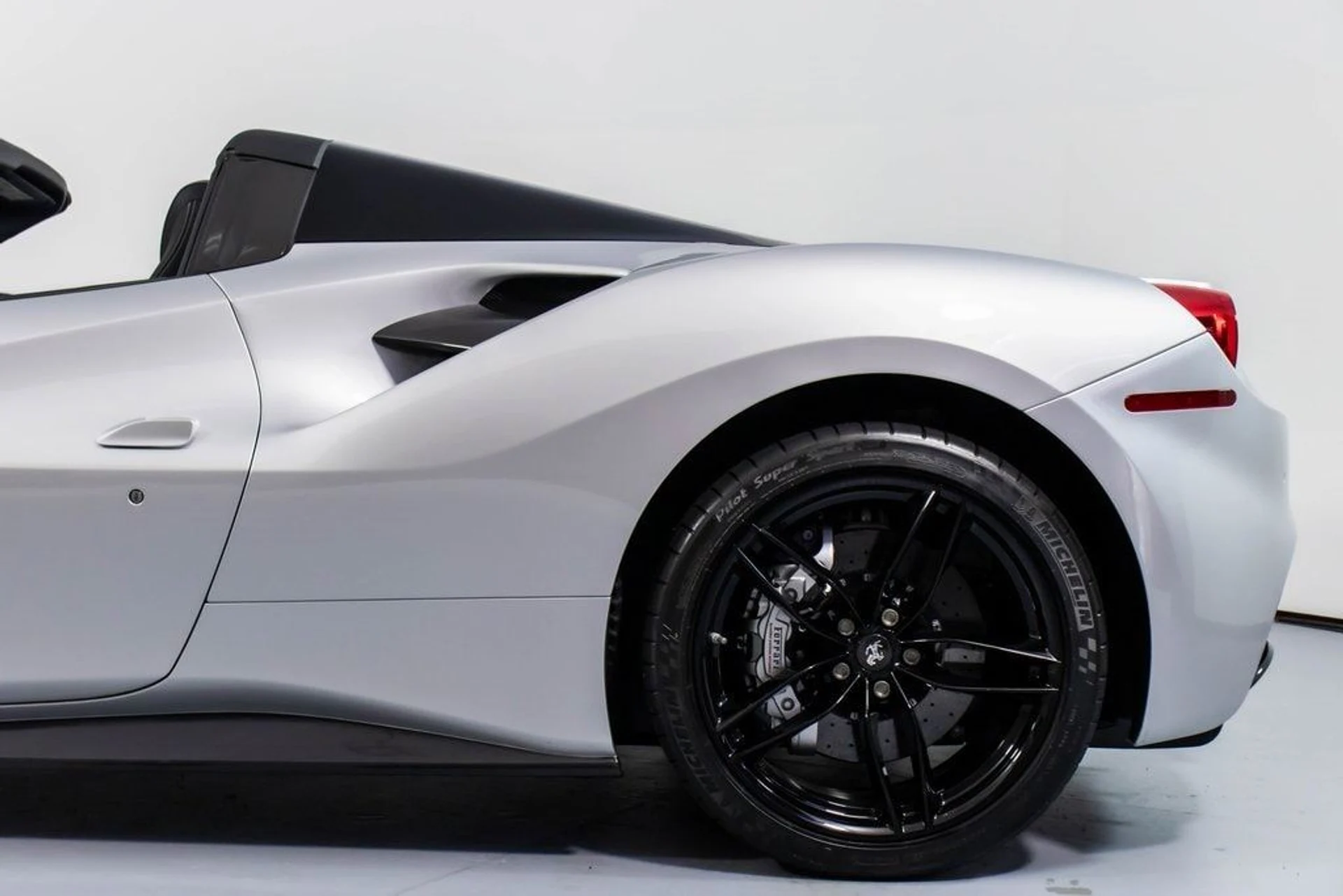 mph025_113263739_aa5f6694d3438fb1e316eea9ce507d35x_3d7508e4a5