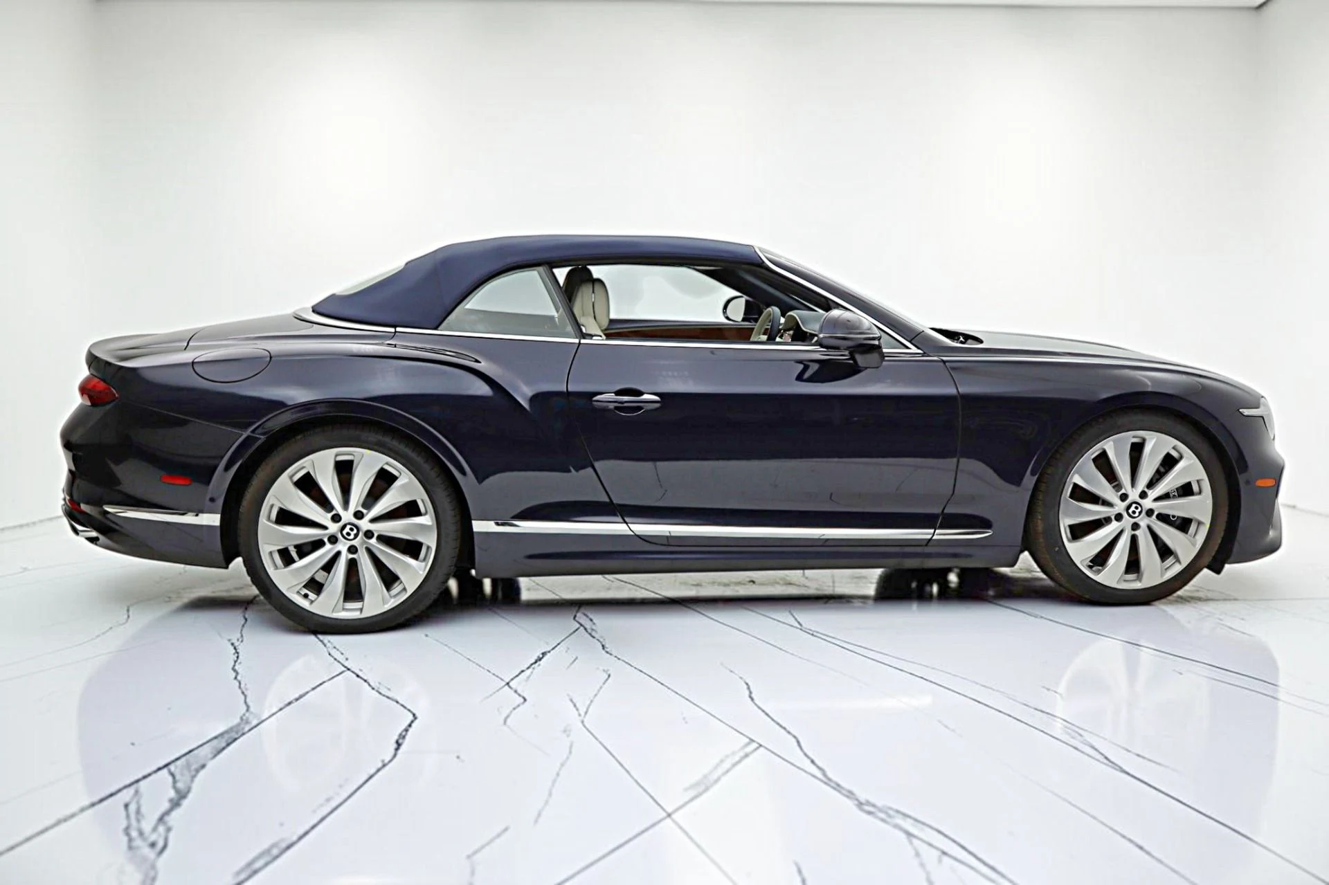 mph025_1137551163_New_2026_Bentley_Continental_GTC_0ea055c9c5