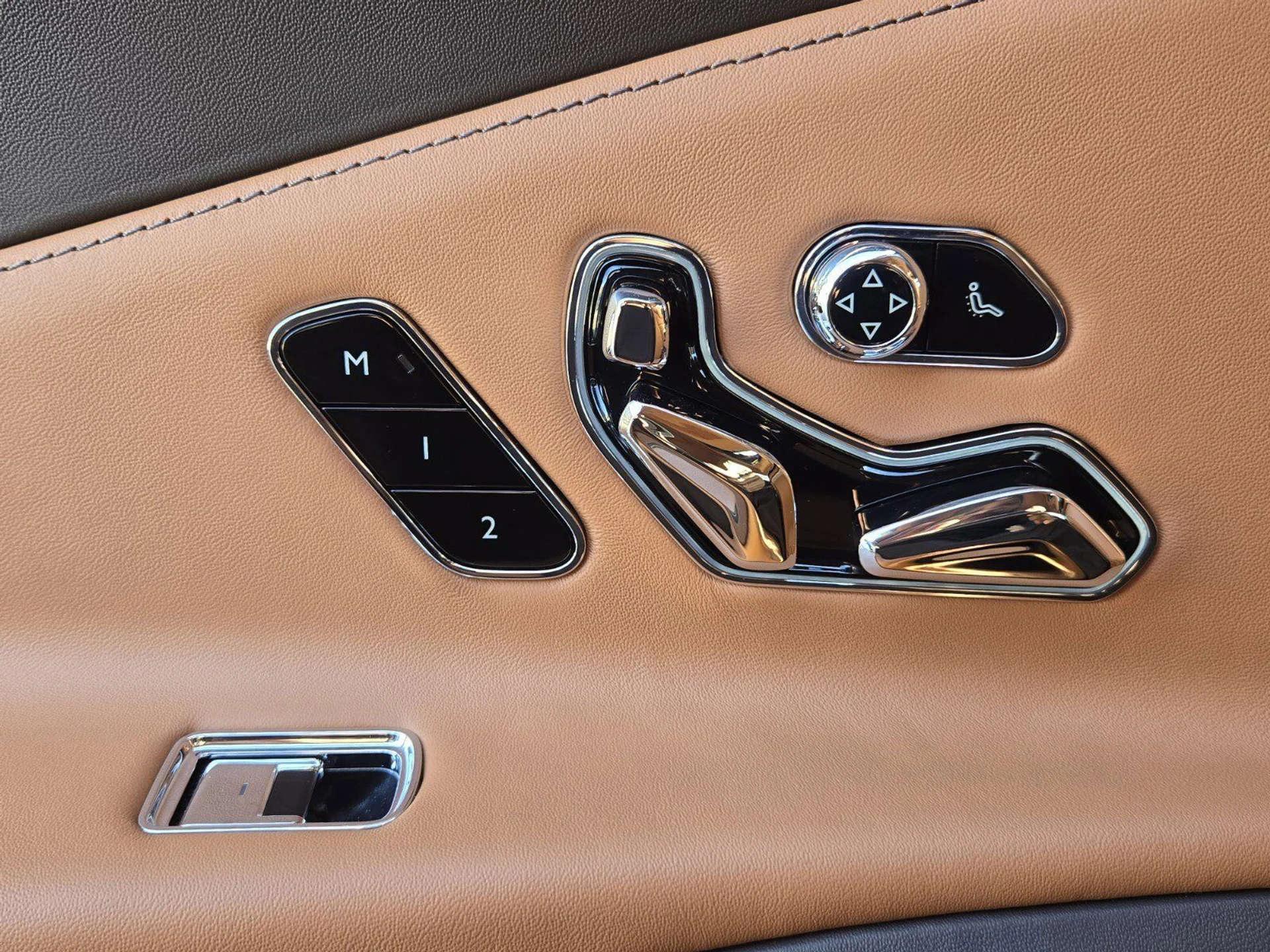 mph025_1138444029_400d3c221f5705730c50aaeda71679a4x_e334a30875