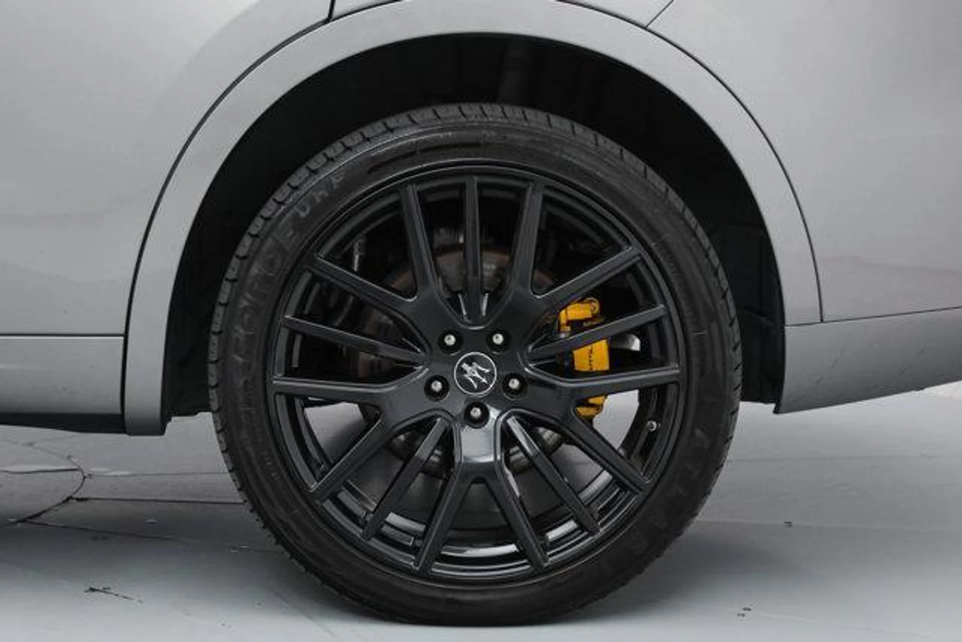 mph025_1141385657_x_Beemb_I7_K5_B09487_KA_Ed_Xu_M_Sc_H4_9fdf6022e5