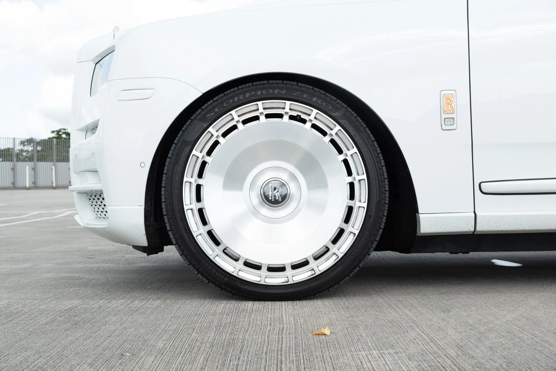 mph025_1142792819_Used_2020_Rolls_Royce_Cullinan_1764721010_09e2a942fd