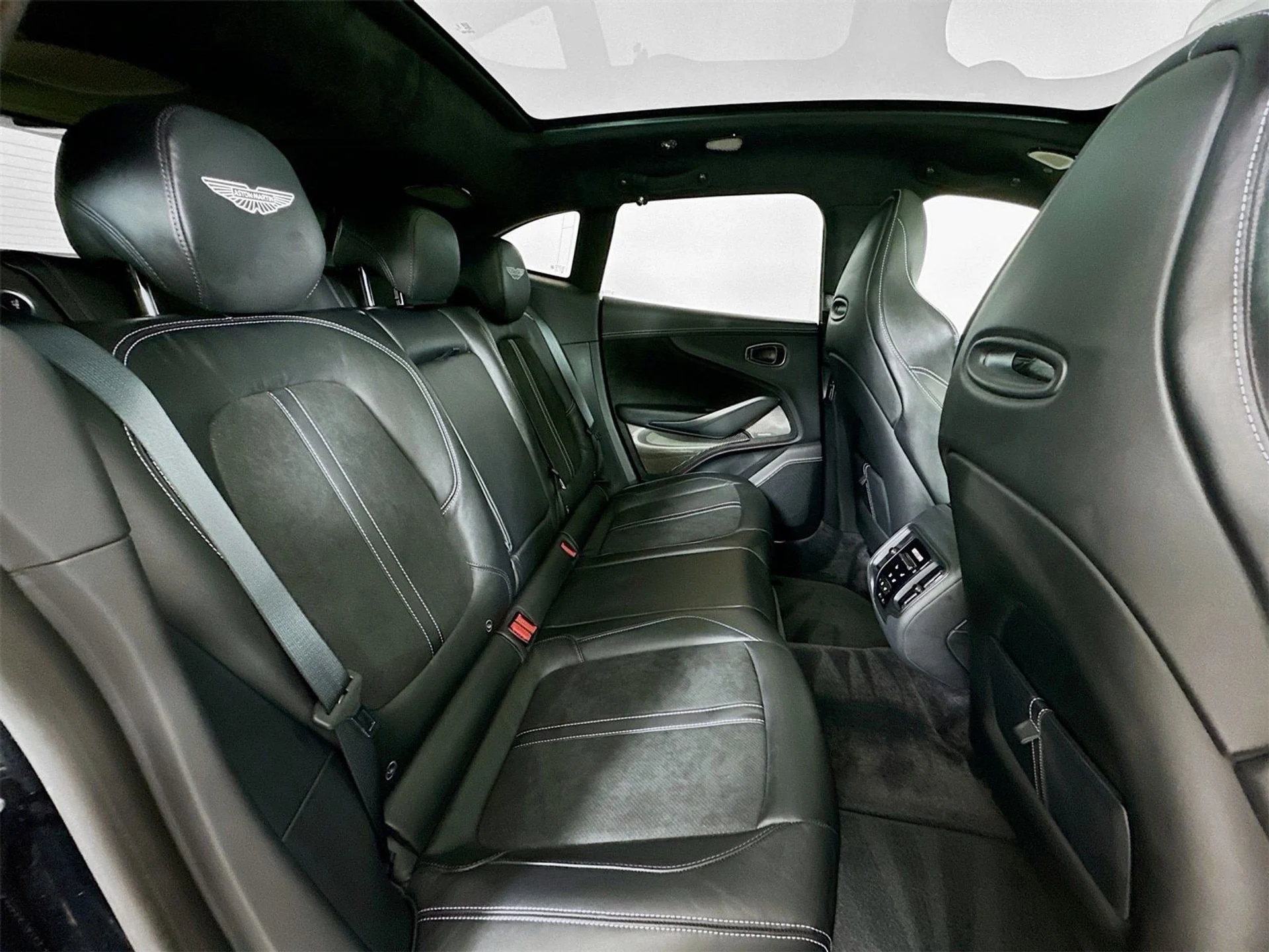 mph025_1147004071_73c2819260a6e43d4fa8815f83bd0dcfx_01bebaff0c