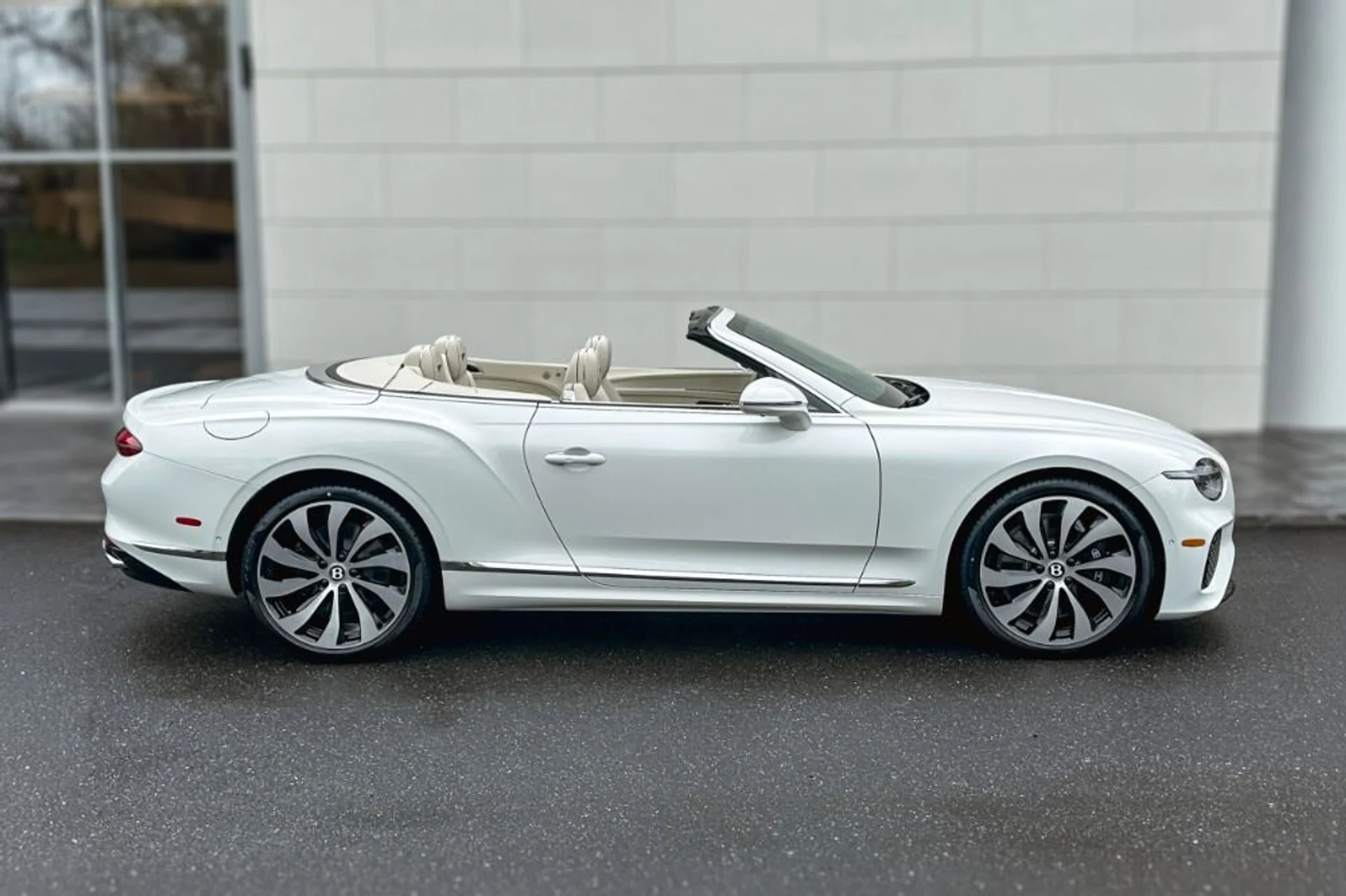 mph025_1149738277_New_2026_Bentley_Continental_GT_GTC_1777983733_971268e7a7