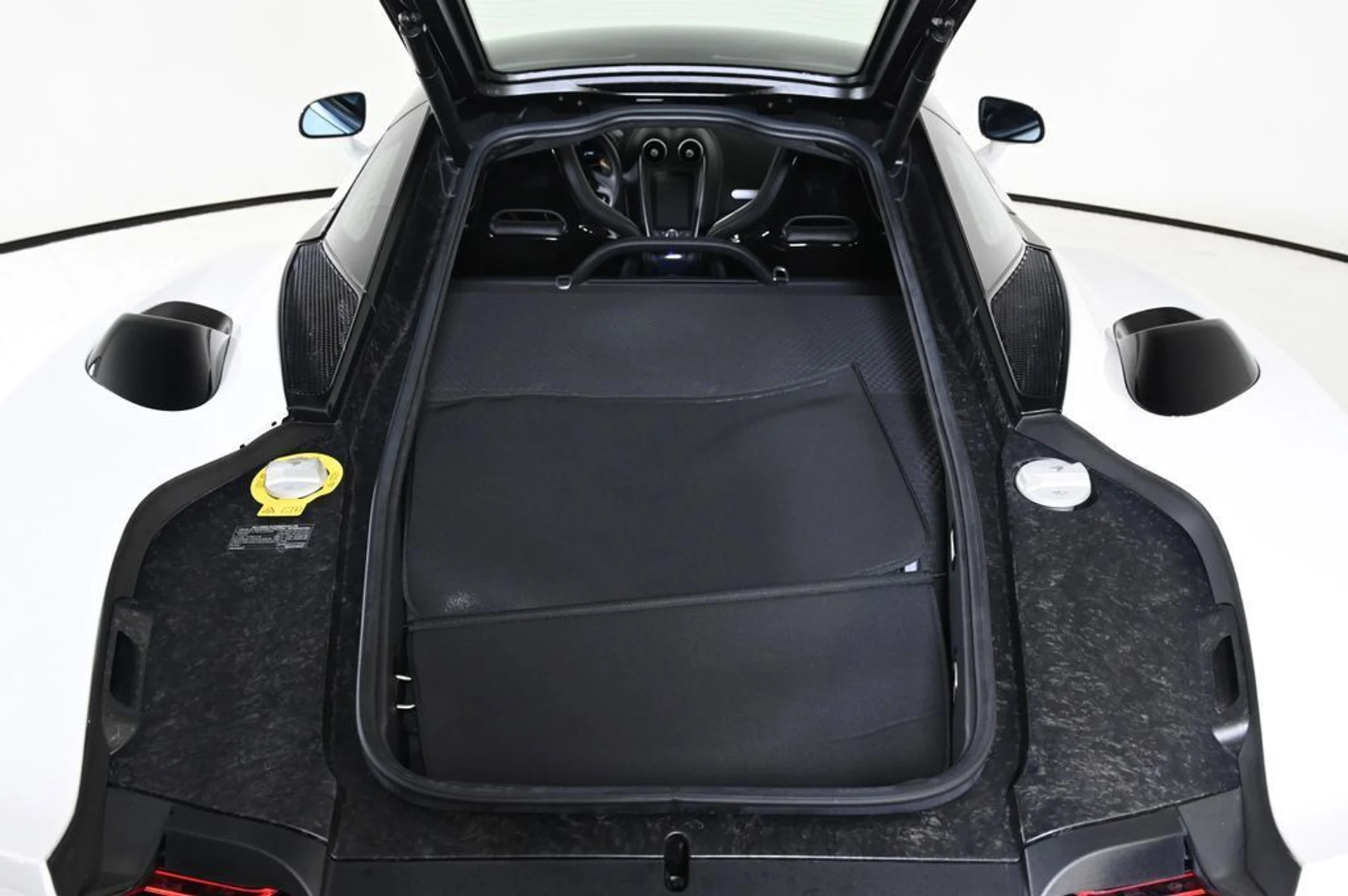 mph025_1155024010_used_2025_mclaren_gts_11350_22954265_25_1024_20c9718ce9