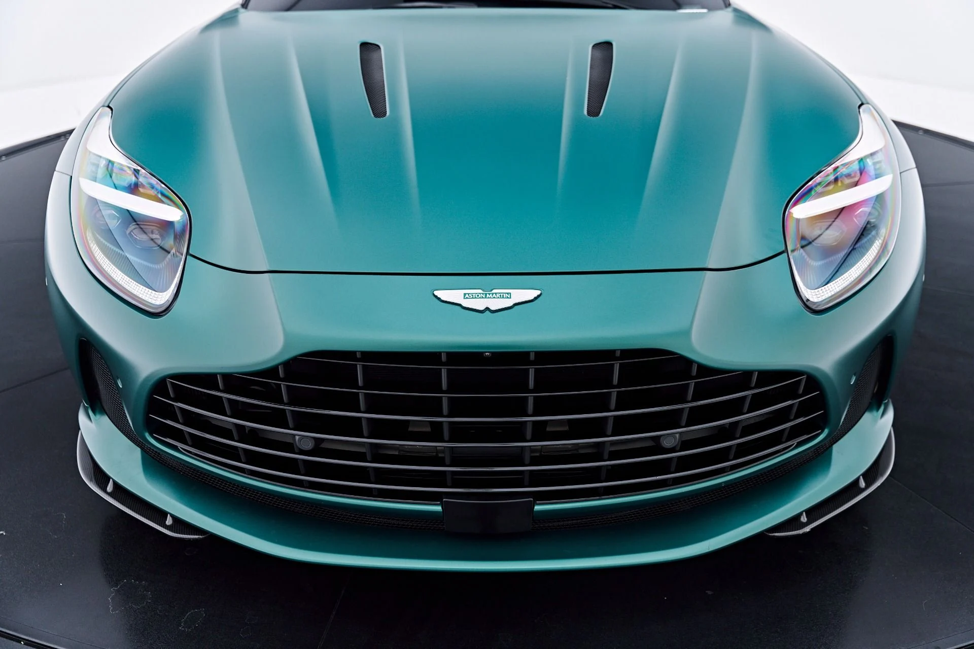 mph025_116073745_Used_2024_Aston_Martin_DB_12_1784769375_6a96b7e94f