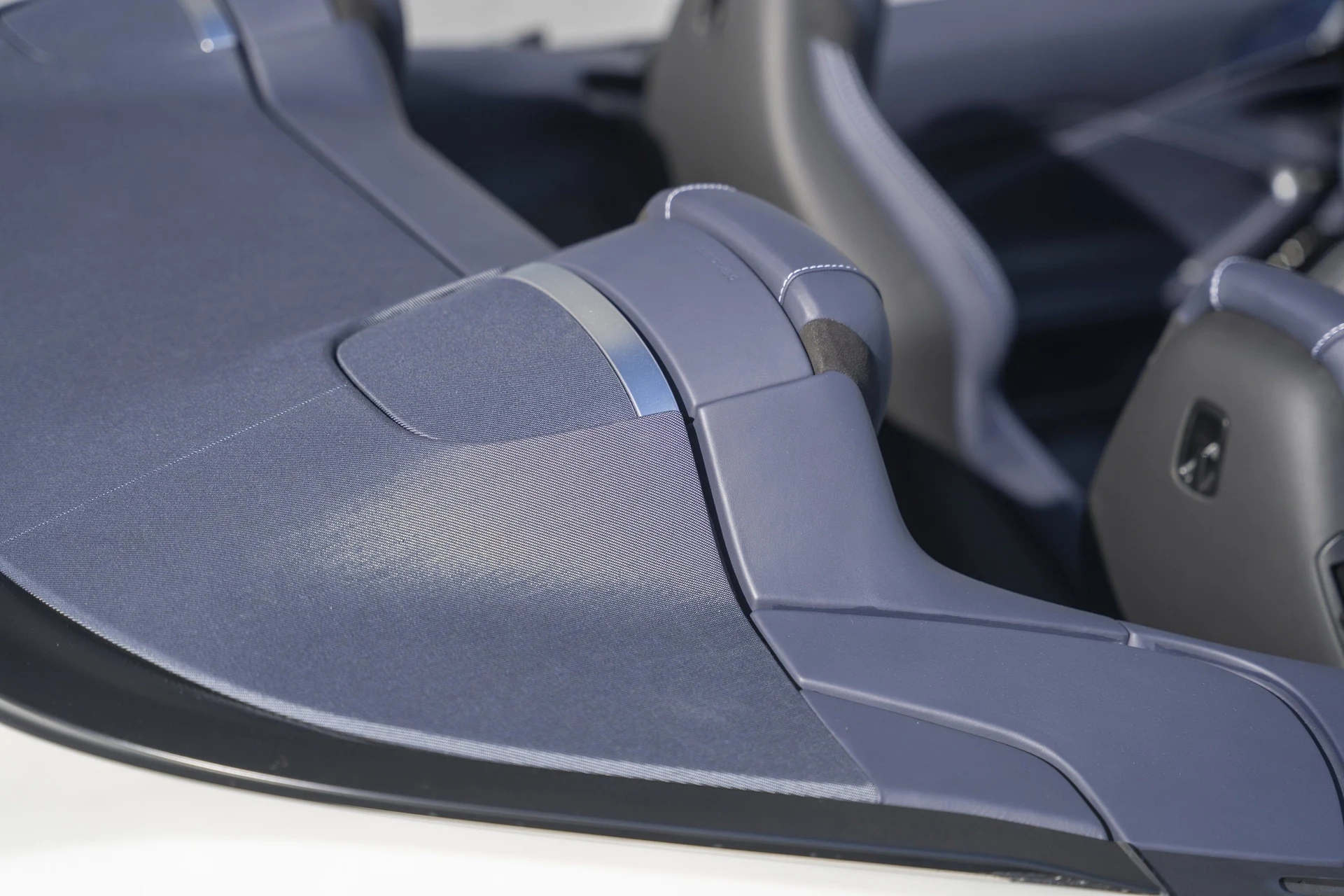 mph025_1160795587_5c1026a9244e41938c5215e5ca79c592_5f14ce69d7