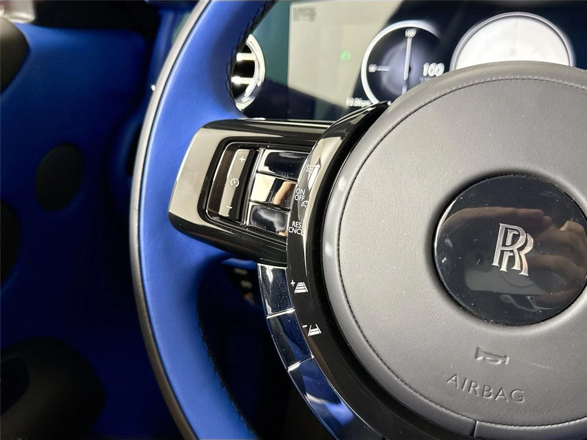 mph025_1163172668_098a2f654bbcd2f5b3541286c9512d18_30988b457b