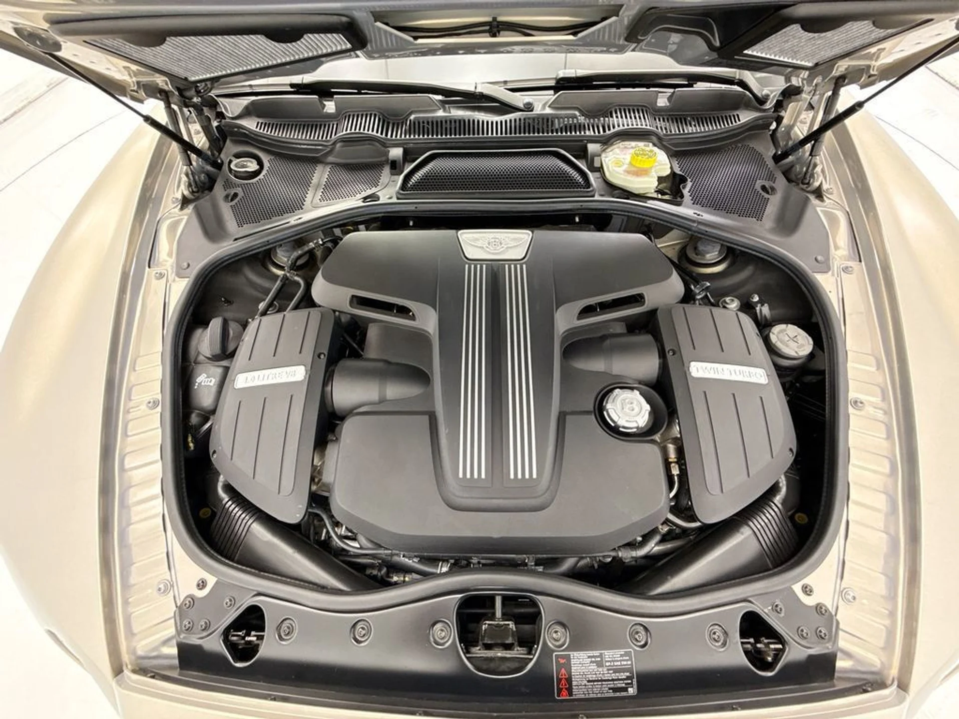 mph025_1167076736_used_2014_bentley_continental_gt_v8_s_2drcoupe_8119_22998734_26_1024_b7b9e48b82