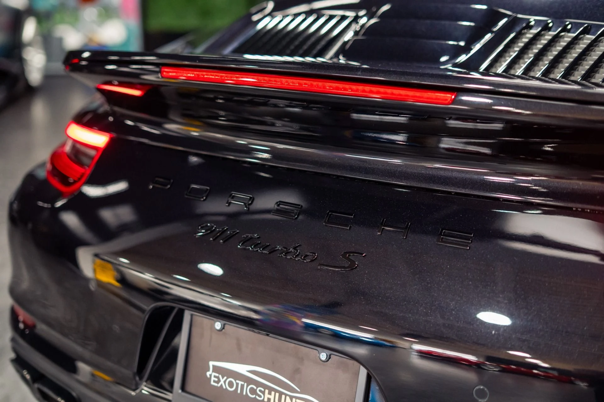 mph025_1168159633_Used_2017_Porsche_911_Turbo_S_Cabriolet_1784648966_e98605bb43