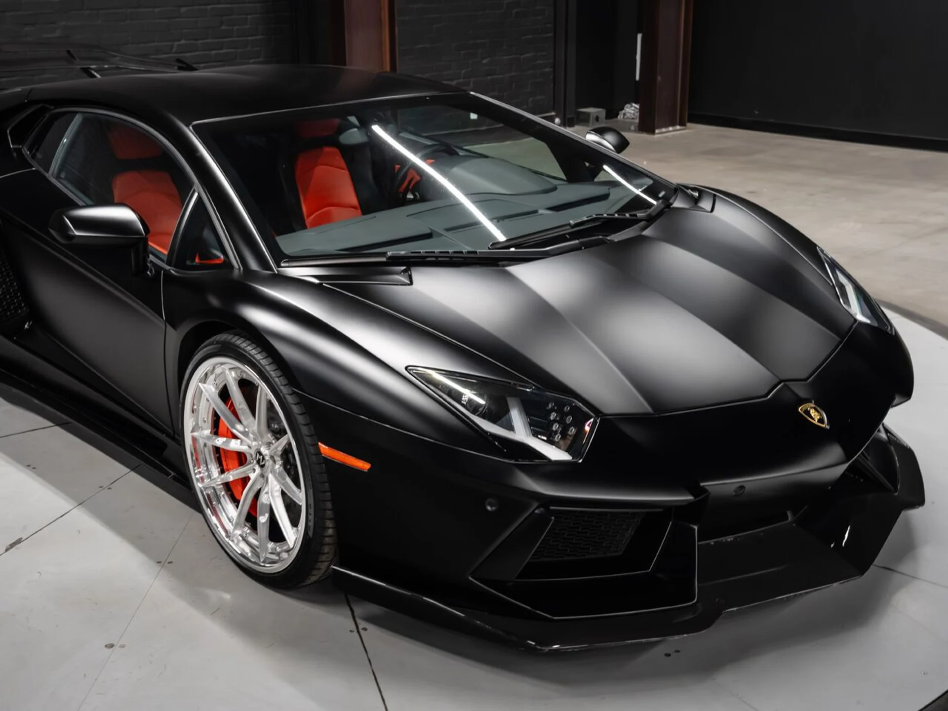 mph025_117100771_lamborghini_aventador_2015_ca8ae41acf
