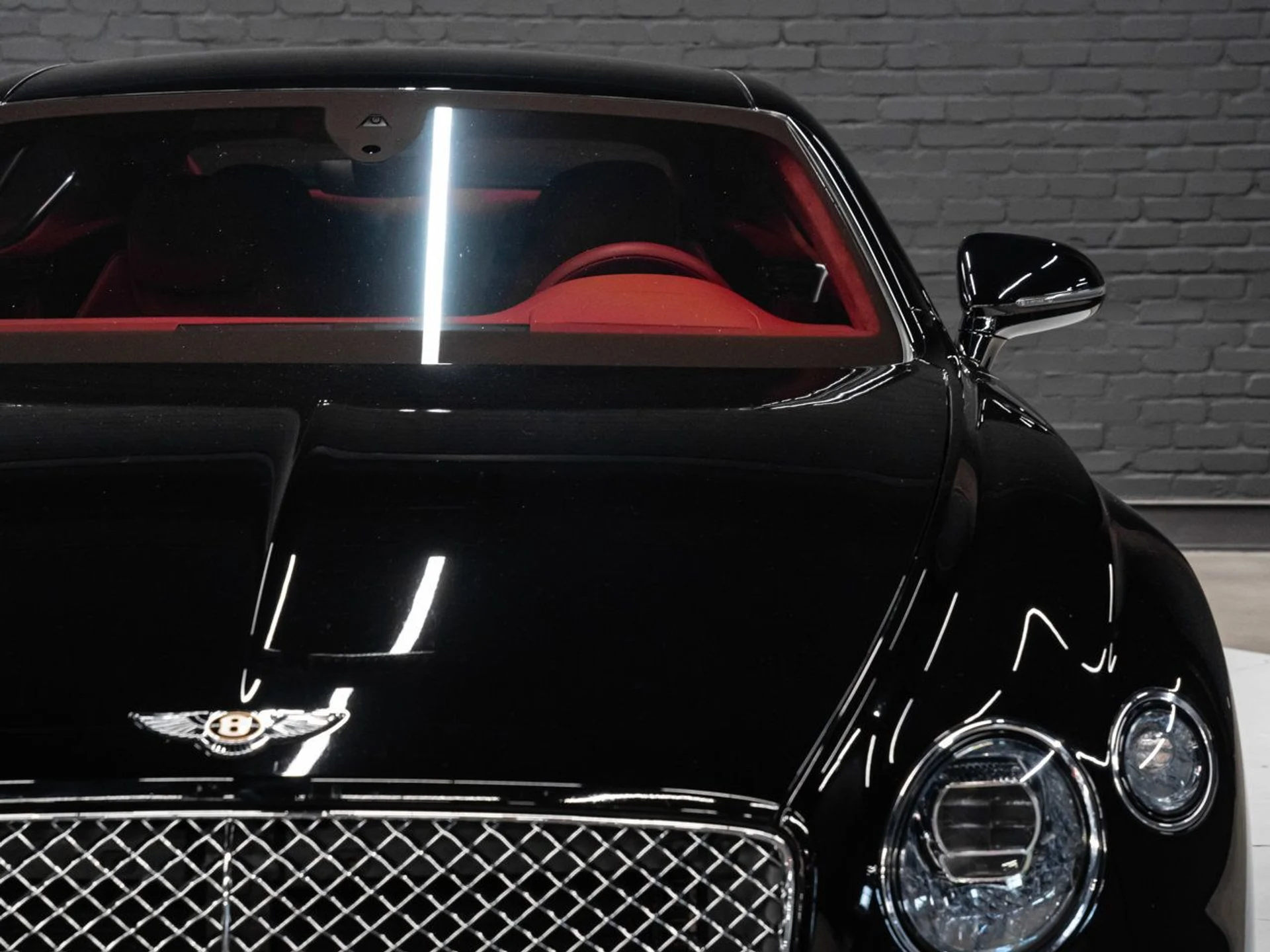 mph025_1173012159_bentley_continental_2020_9c56fe50a1