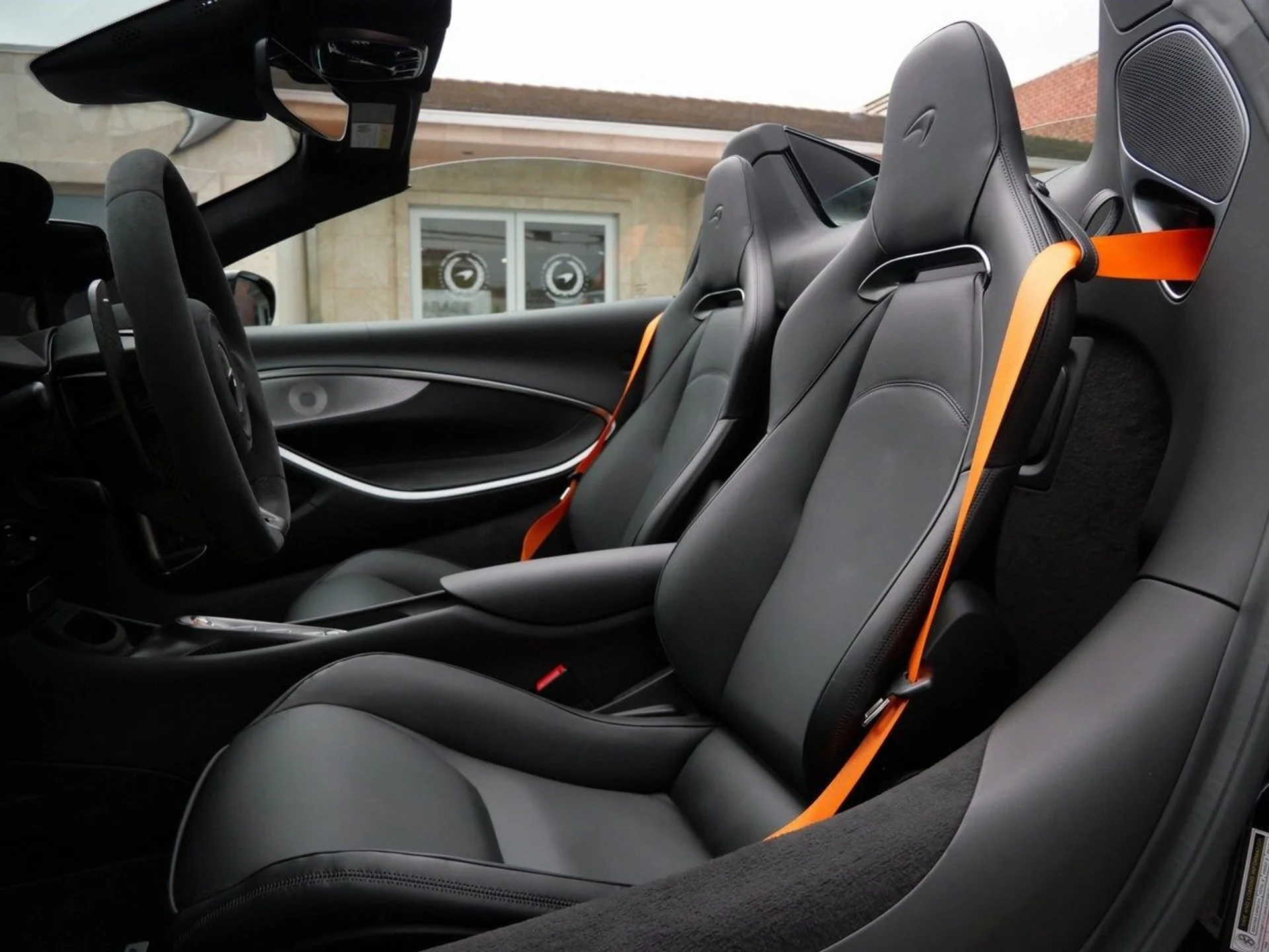 mph025_1179059163_1c38cce9291f87f450a033dba477446fx_04355d5fe0