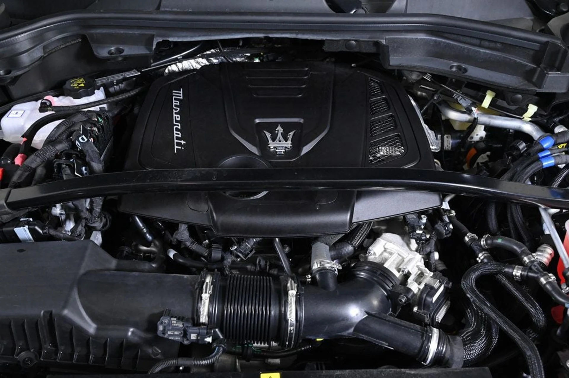 mph025_1183440833_used_2025_maserati_grecale_modena_11350_22913455_25_1024_5d70c6753b