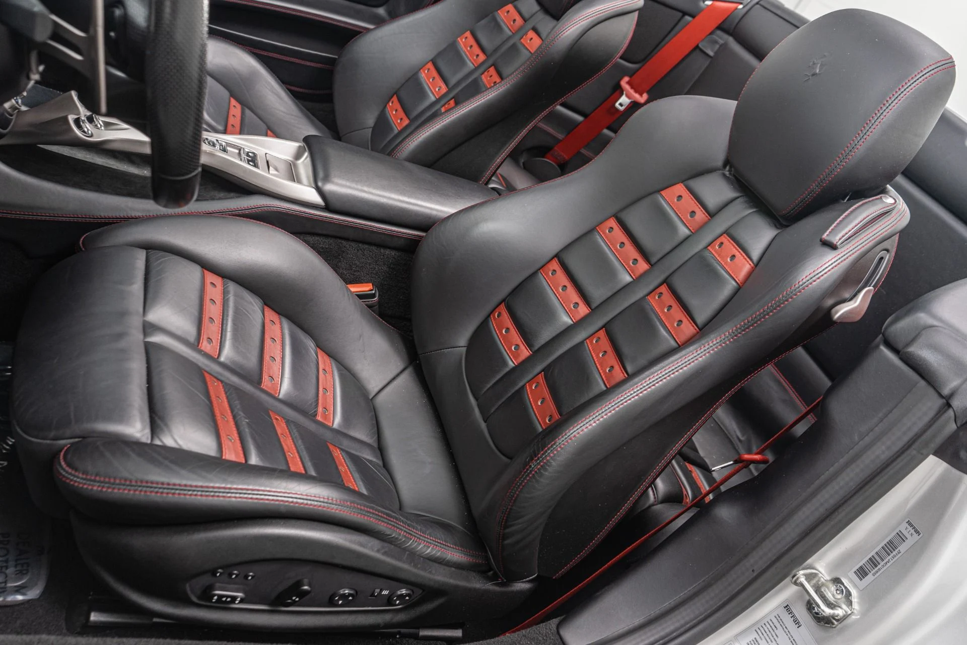 mph025_1187657402_Used_2013_Ferrari_California_Vossen_Wheels_Daytona_Seats_Red_Daytona_Bars_1756329432_b90b0e33c6