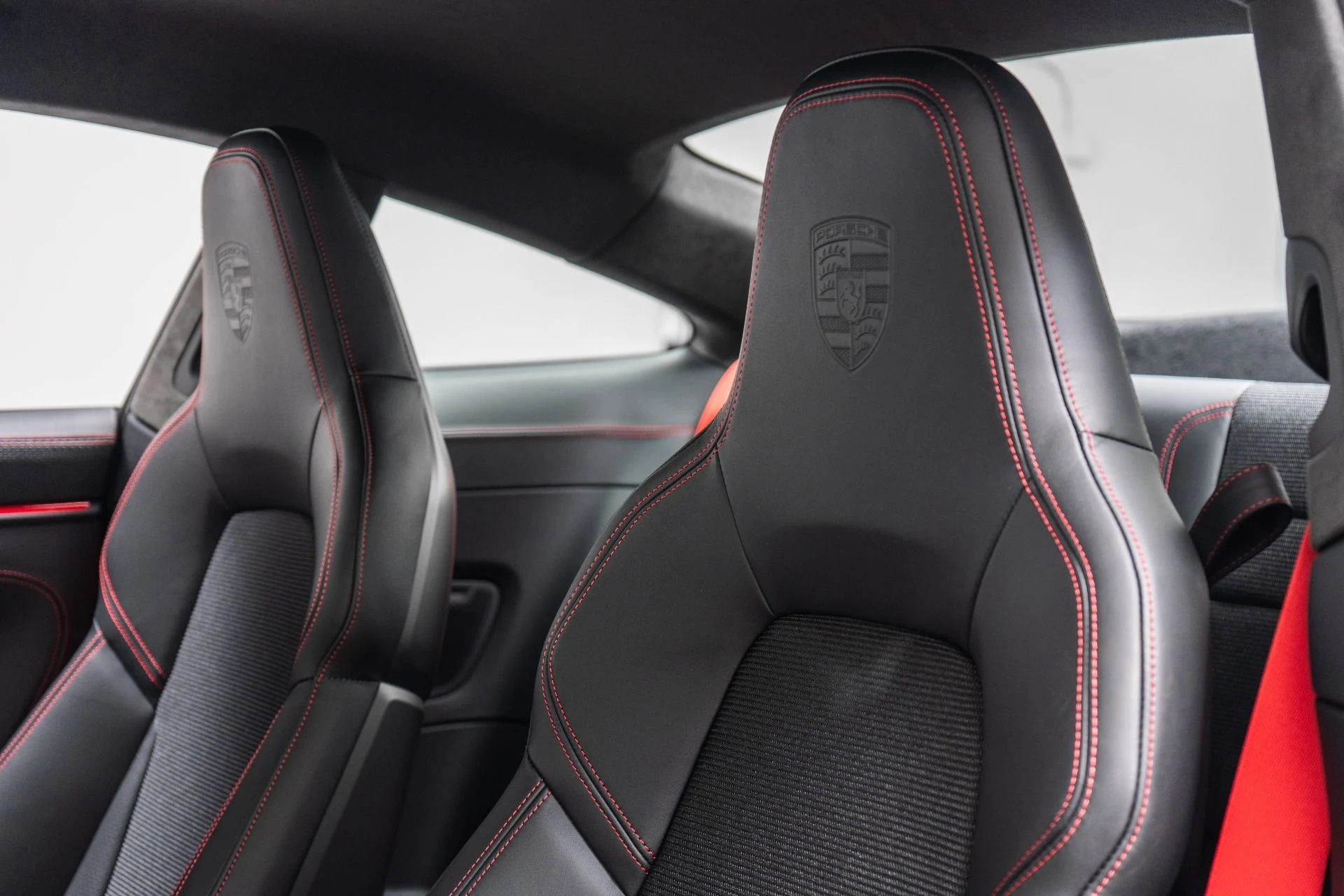 mph025_1188750059_Used_2026_Porsche_911_GT_3_Touring_6_Speed_LOADED_with_31_Extra_Cost_Options_1788554265_672827dc60