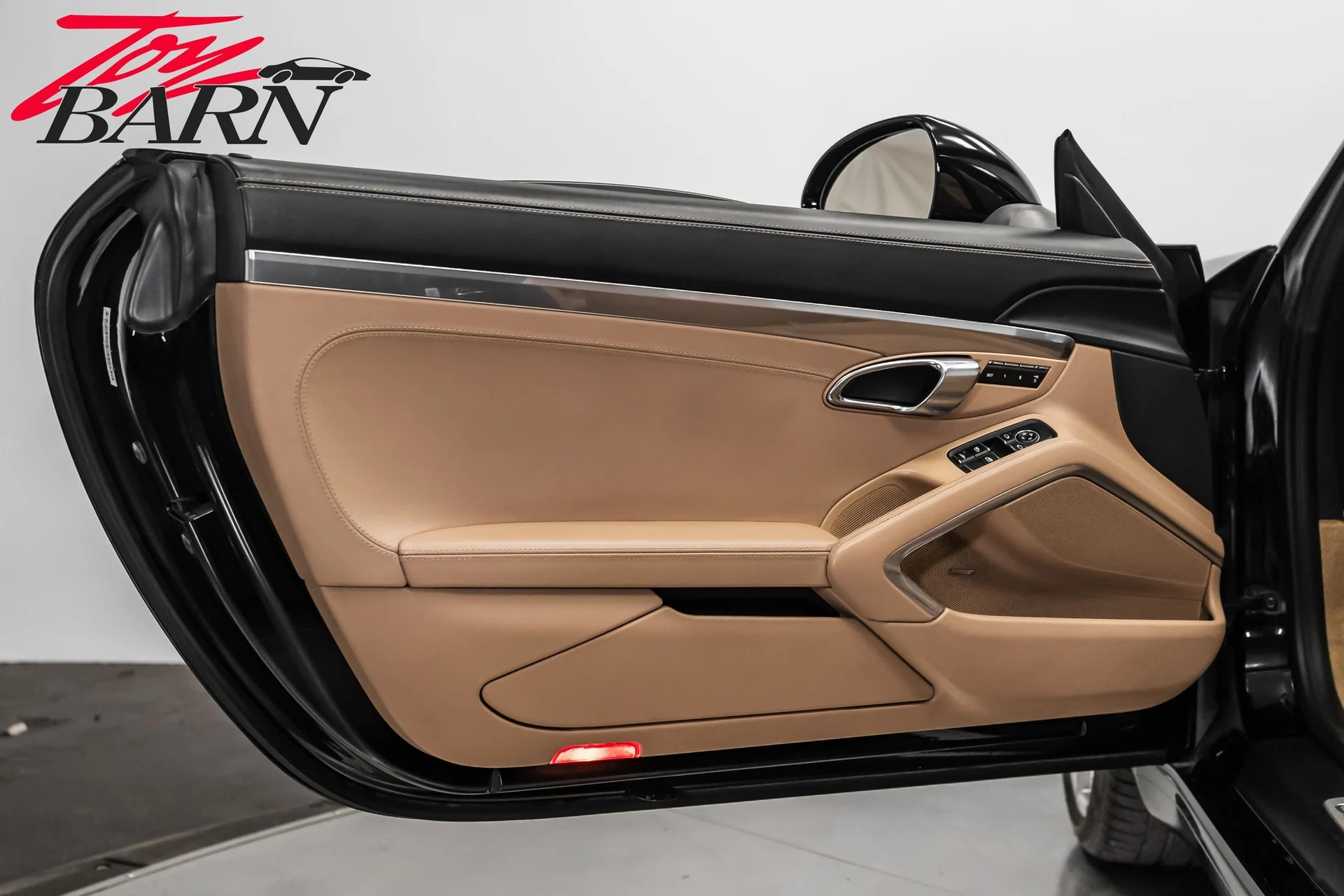 mph025_1193042465_8d22fee5d3aa9585ba9d03e9e7a6dac7x_9d37b64600