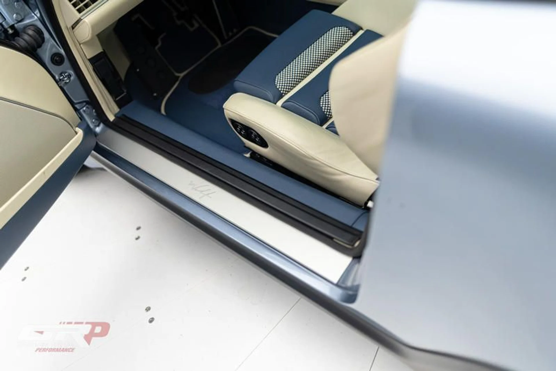 mph025_1193315921_F40_AE_1_C4_408_A_4797_AB_85_34_E379_DC_7_A75_07f8447aeb