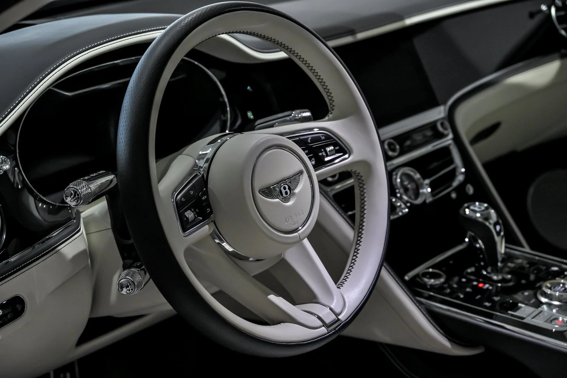 mph025_1197587717_Used_2021_Bentley_Flying_Spur_V8_1765794822_f8126987cd