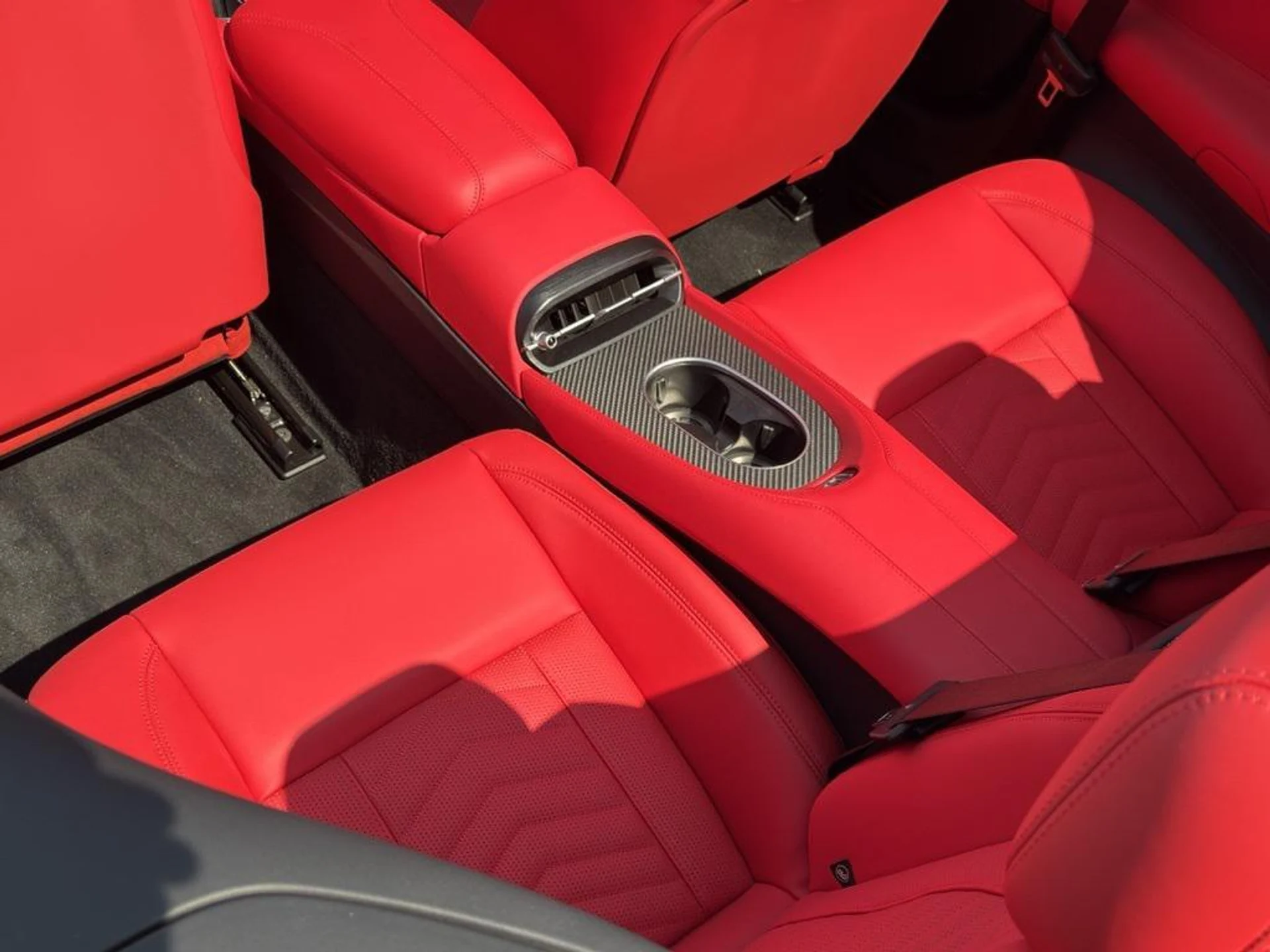 mph025_1203506503_B_Vix2_xv_Kv94_DSK_Sly_R6j2_Md_BCM_66fdaff63d