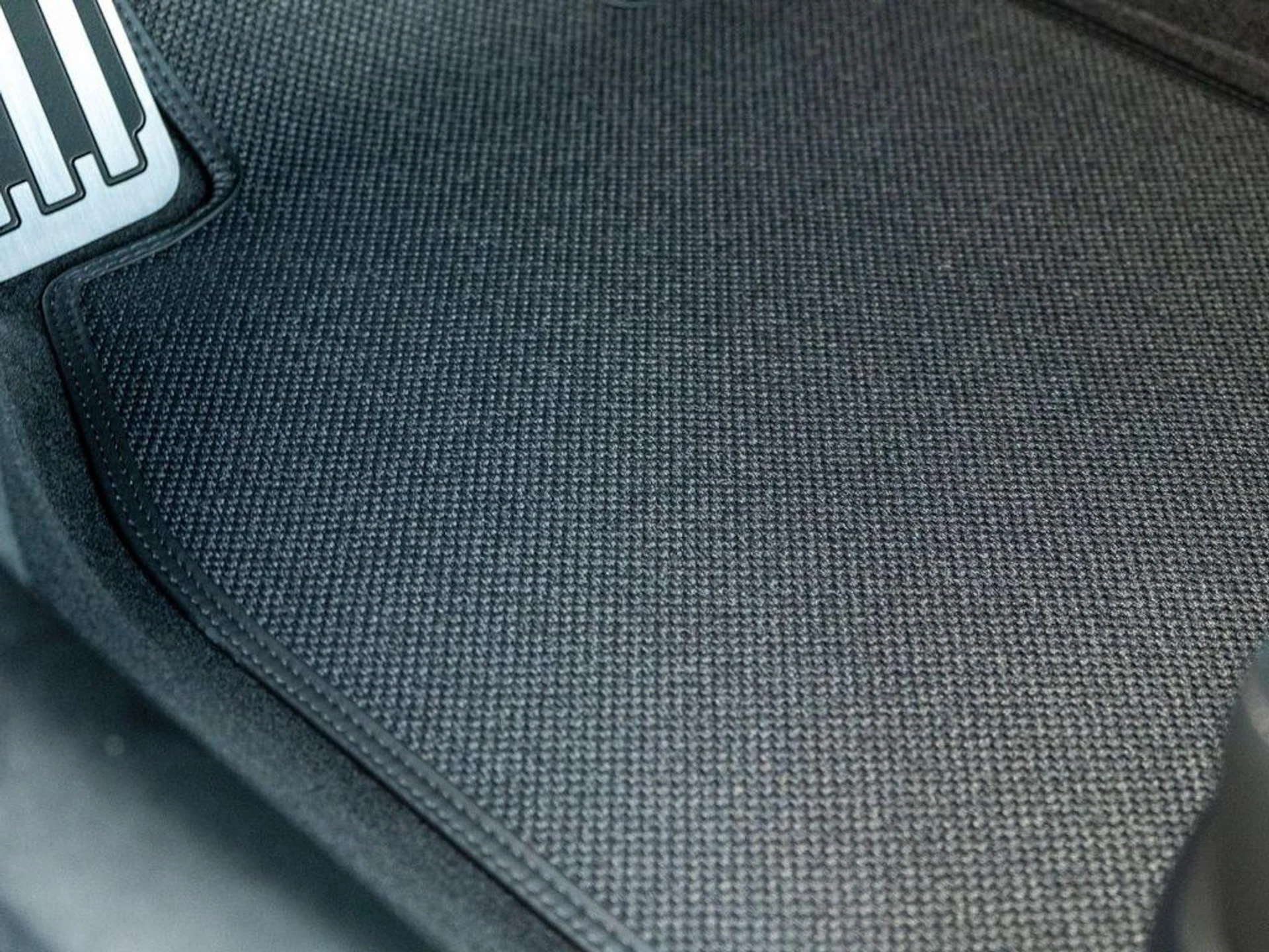 mph025_1203972451_t_P26_Lg_Hd_KW_Opl06x7_Wo_ZJ_5143_M_792486646c