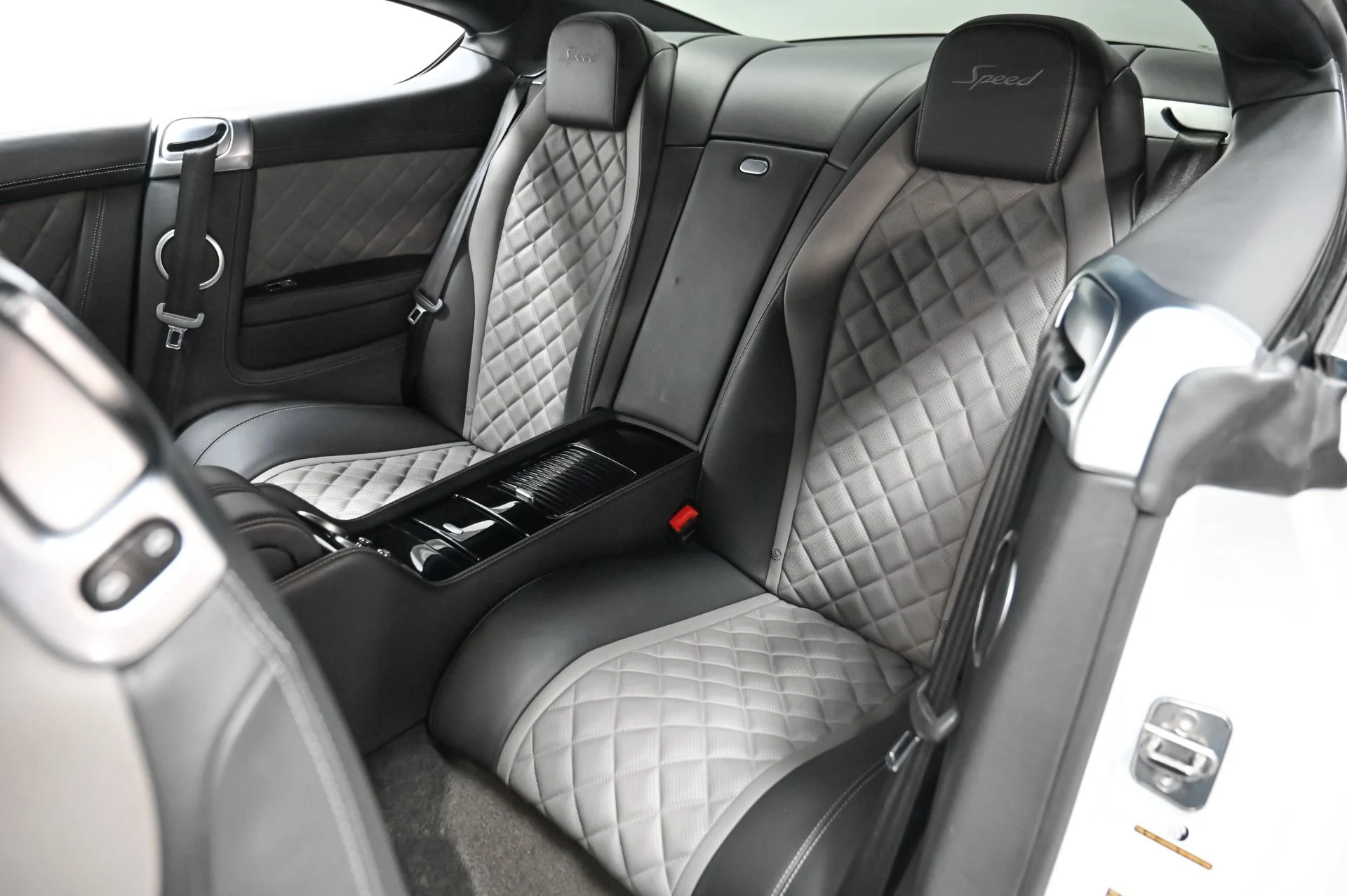 mph025_1205466027_Used_2016_Bentley_Continental_GT_Speed_1754415924_7e52401f3d