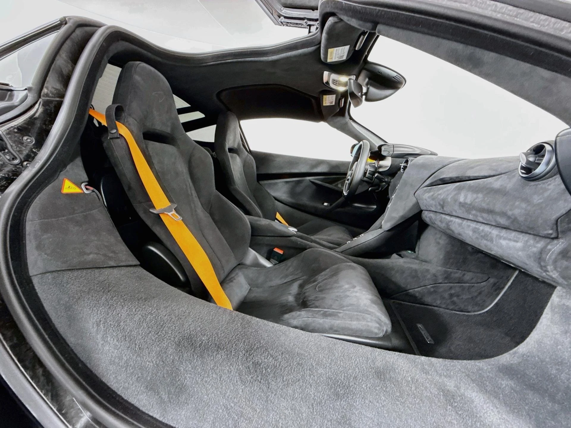 mph025_1206592835_Used_2025_Mc_Laren_750_S_1785879086_08384ed65f