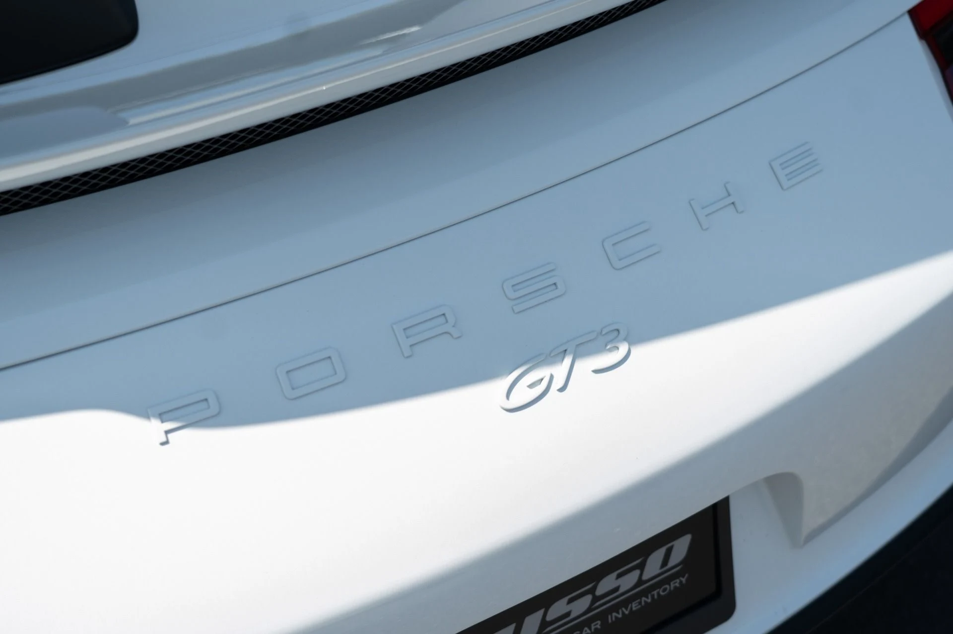 mph025_1208587640_Used_2018_Porsche_911_GT_3_1756851687_73406c5b40