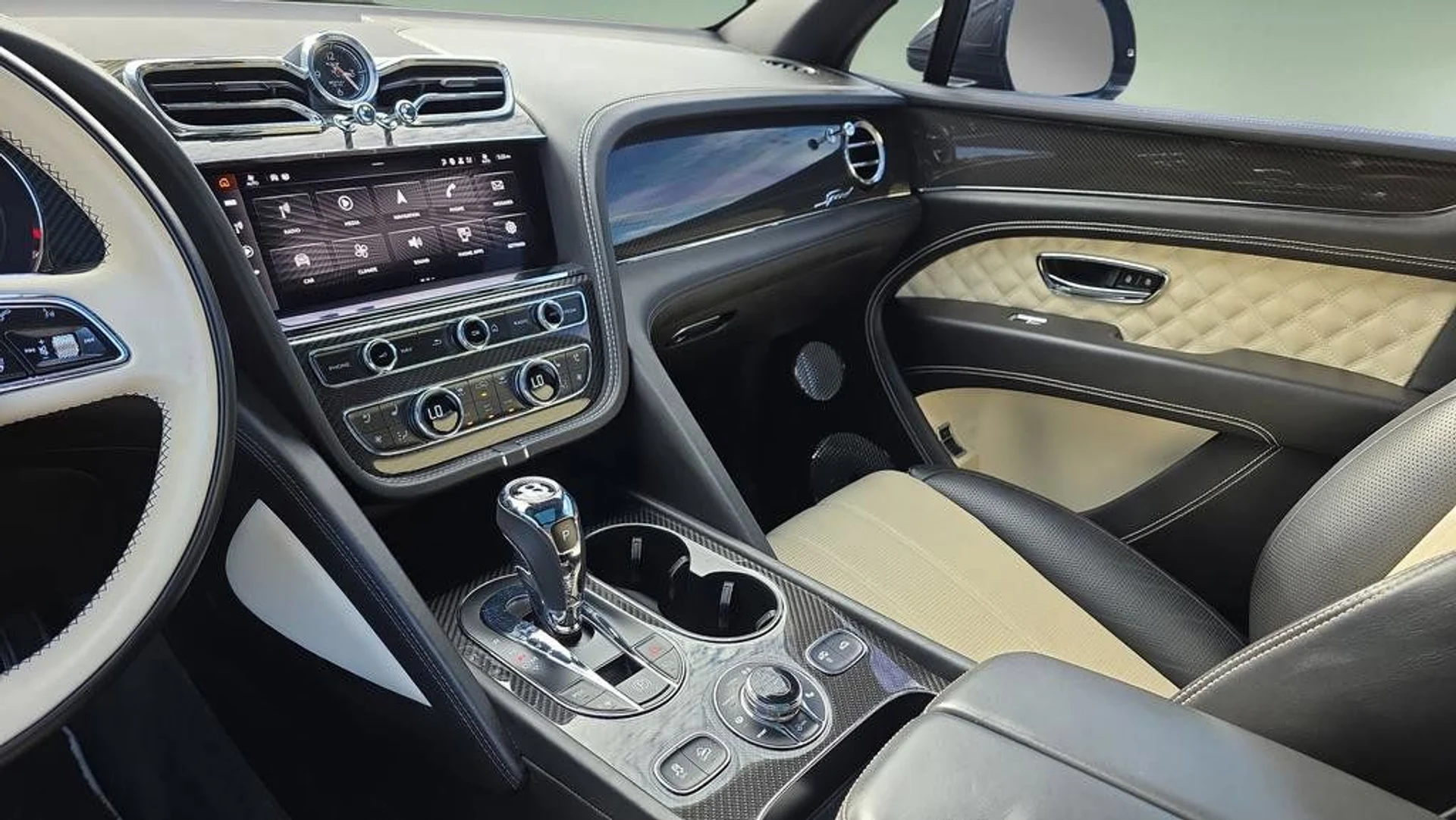 mph025_12086379_c348a59f5cea46bfb362032d804549f3_82fc0eadfb