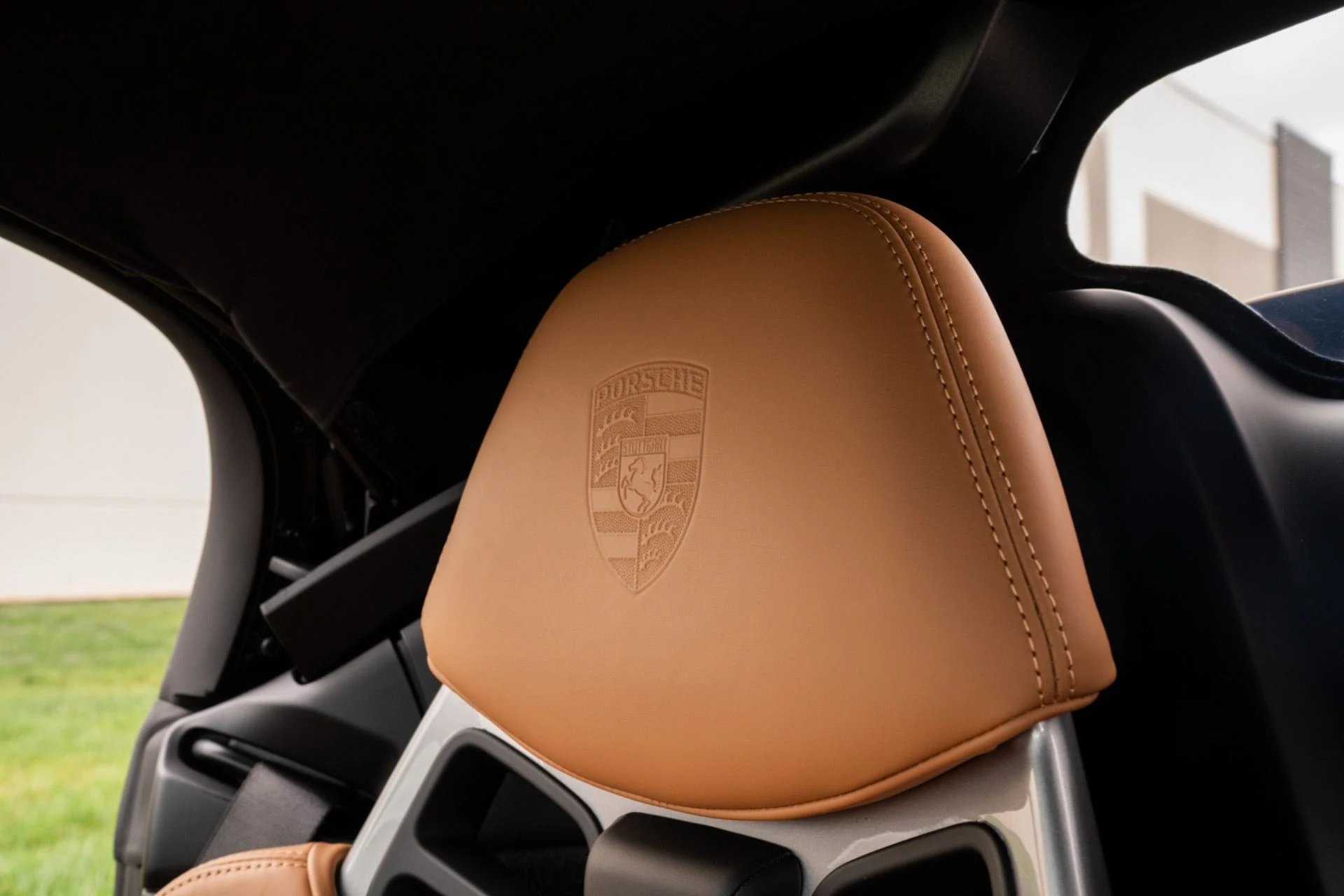 mph025_1208706847_Used_2019_Porsche_911_Speedster_1781559728_10422b1869