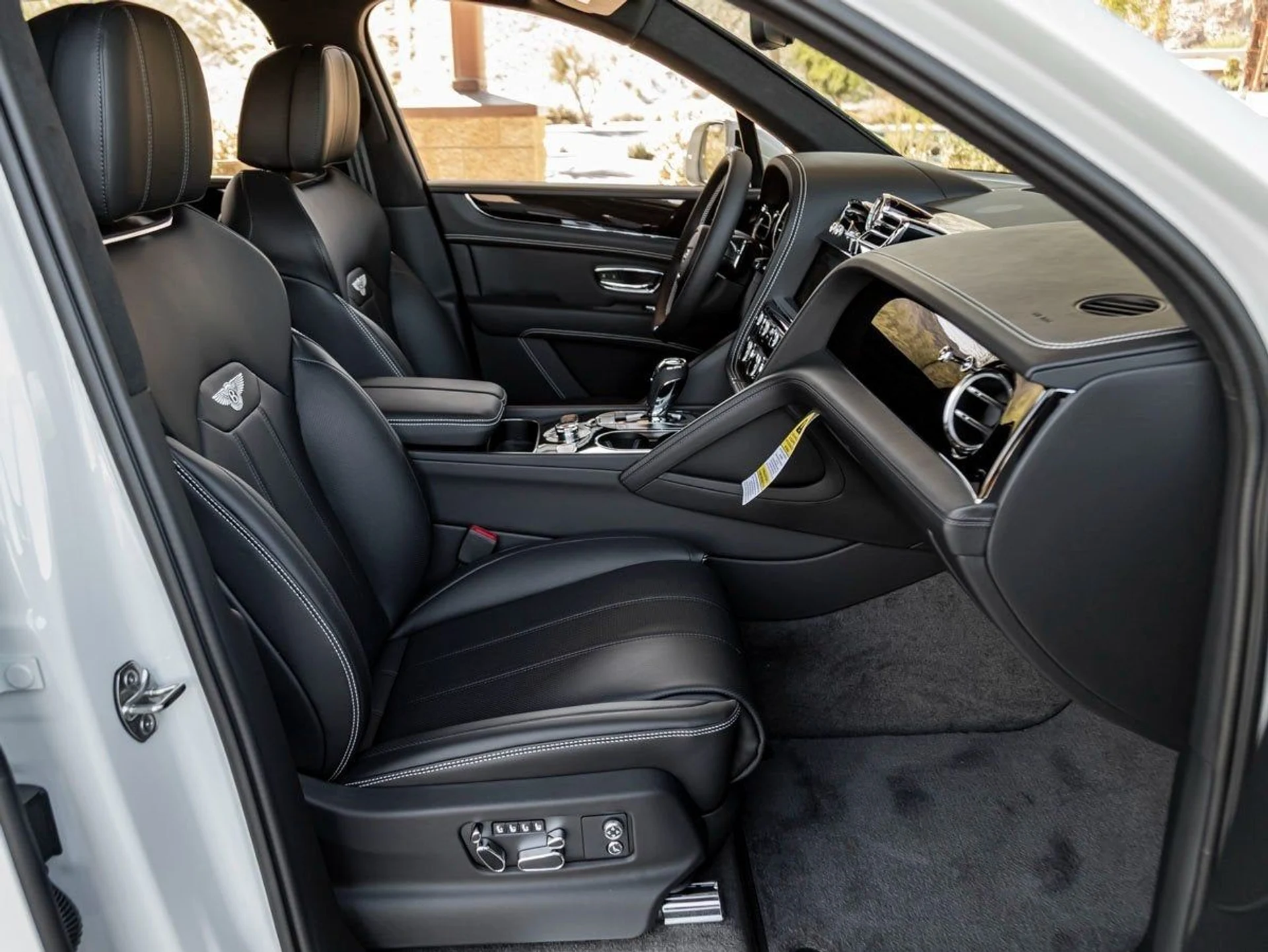 mph025_1210887610_26_a7ace3b18a